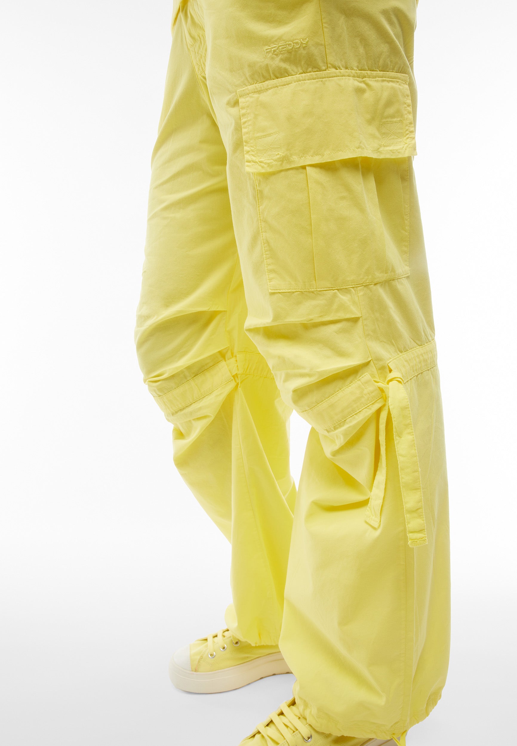freddy-pantalon-cargo-femme-popeline-teint-en-pi-ce-parachute image 4
