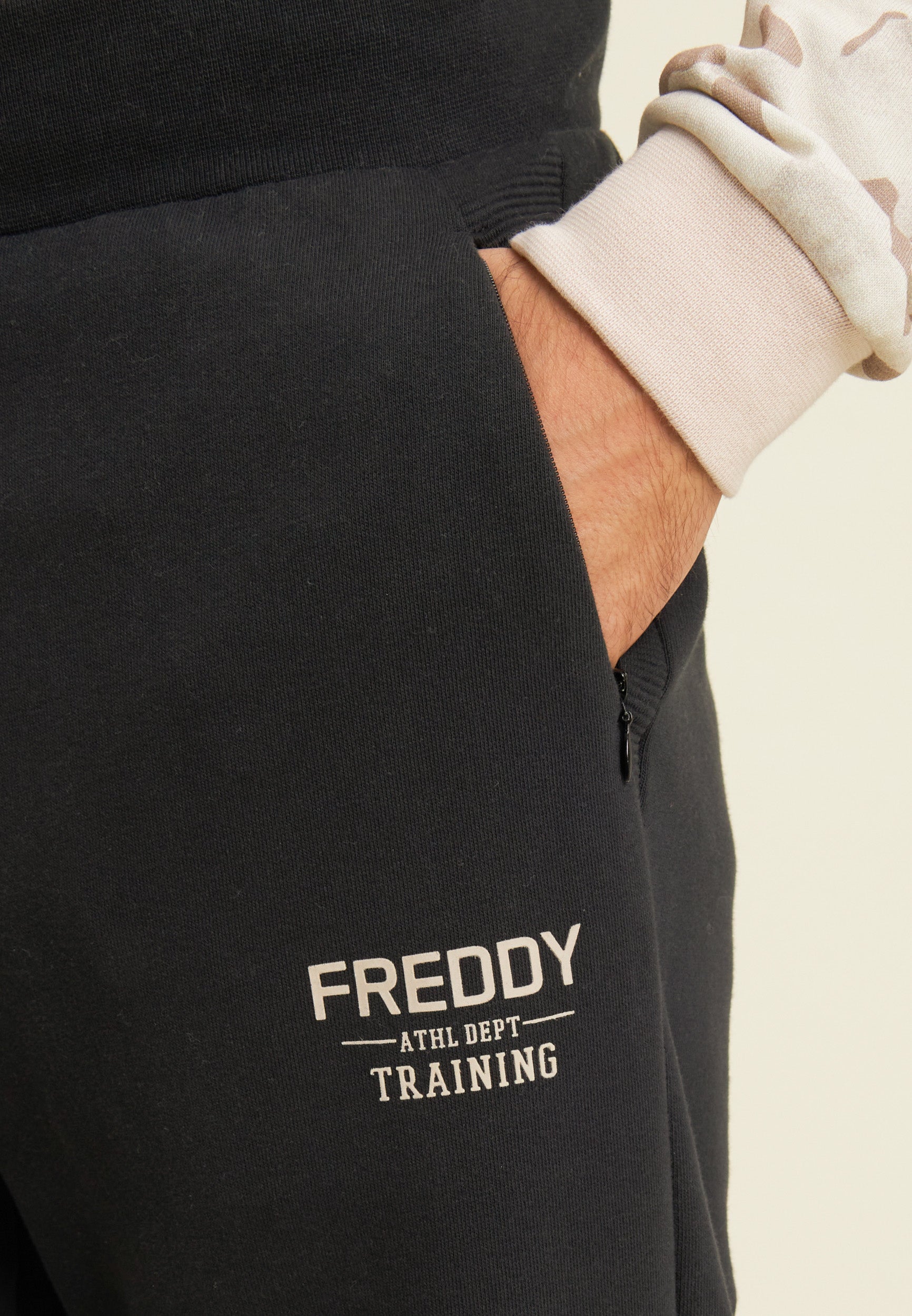 freddy-pantalon-jogger-homme-en-felpa-coton-poignets-c-tel-s image 4