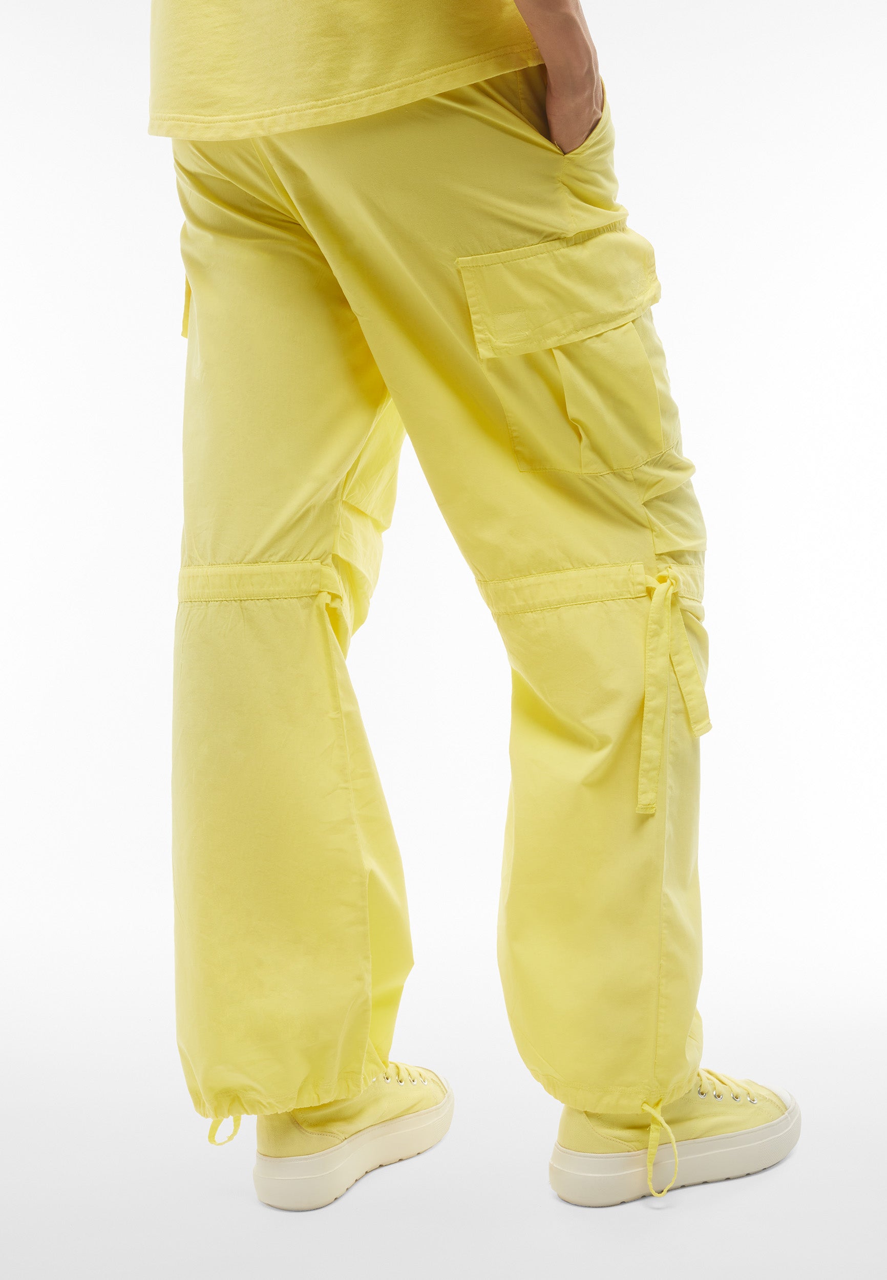 freddy-pantalon-cargo-femme-popeline-teint-en-pi-ce-parachute image 3