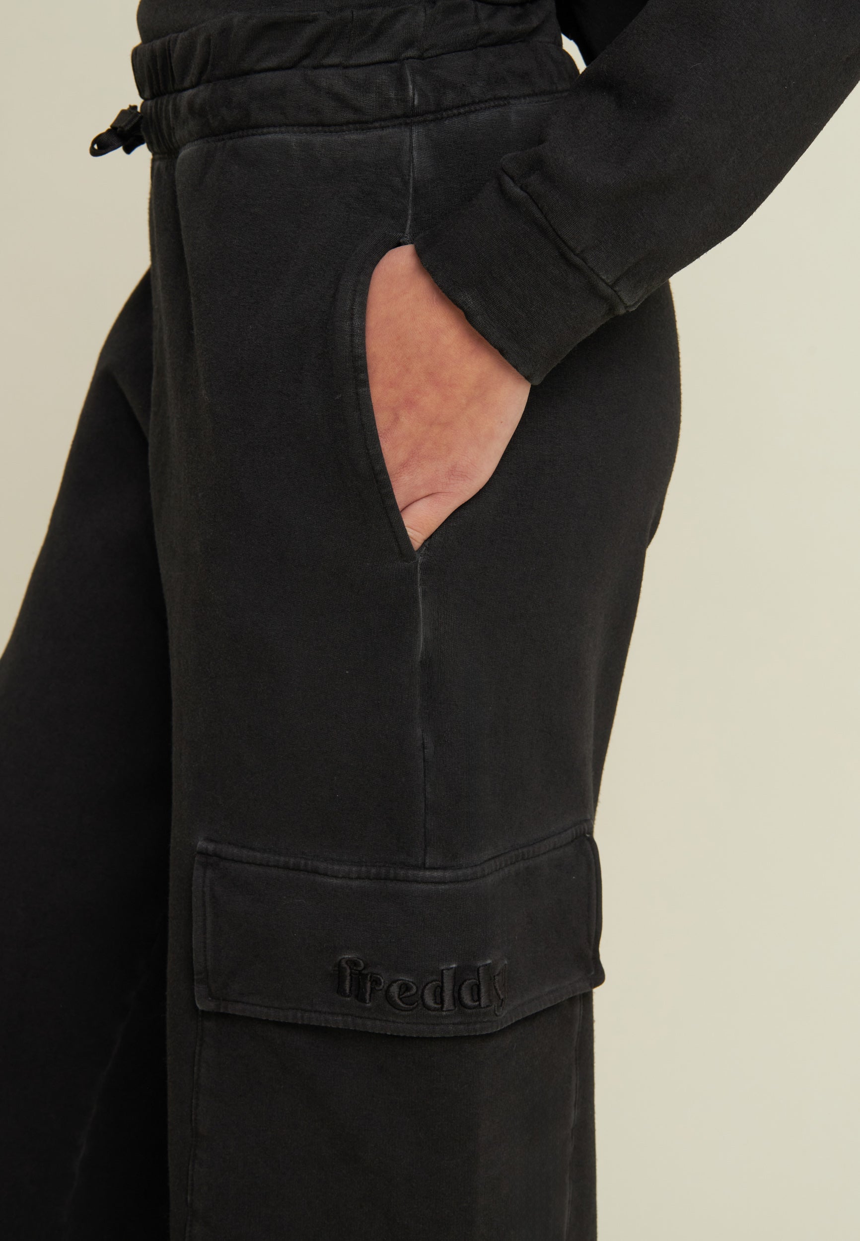 freddy-pantalon-cargo-wide-leg-femme-teinture-froid image 4