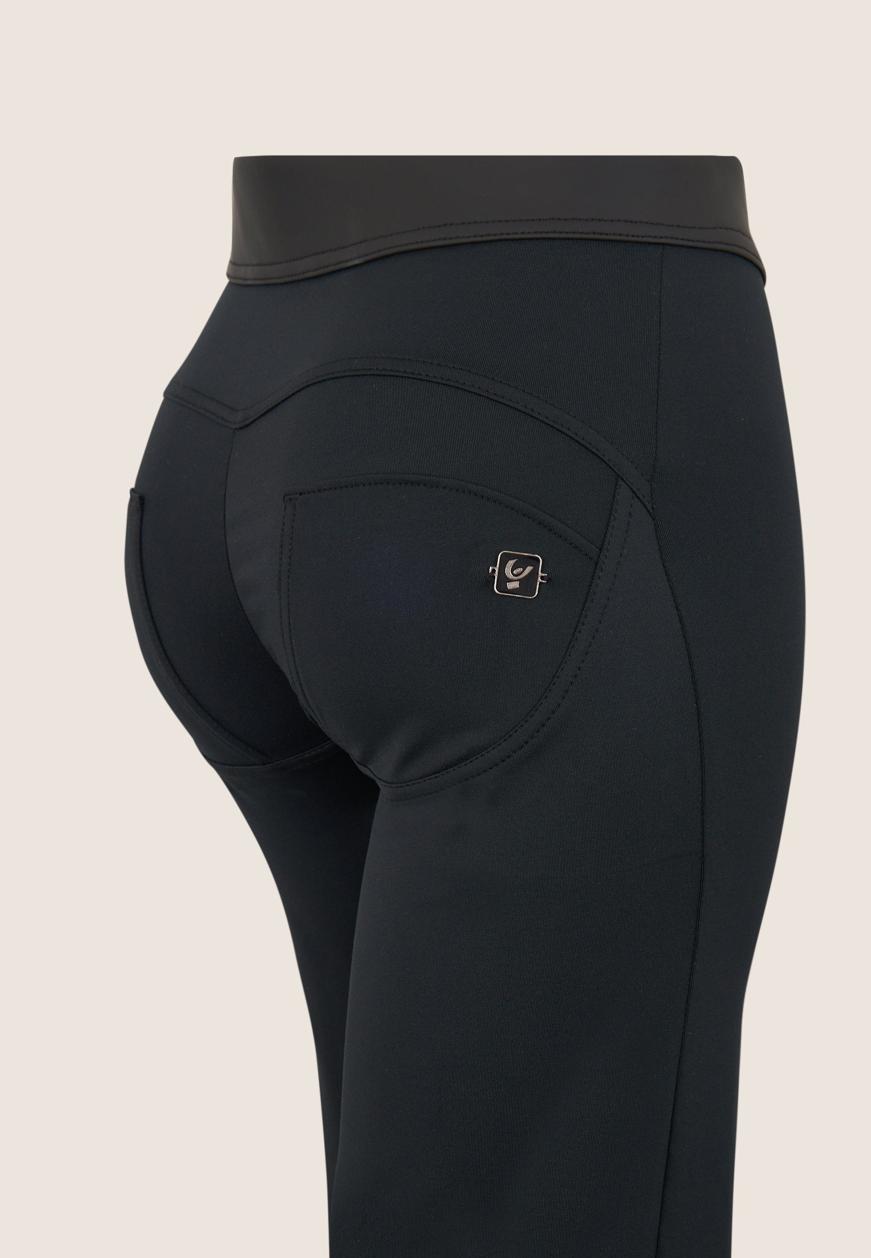 freddy-pantalon-push-up-wr-up-wide-leg-effet-peau-d-i-w-o image 8