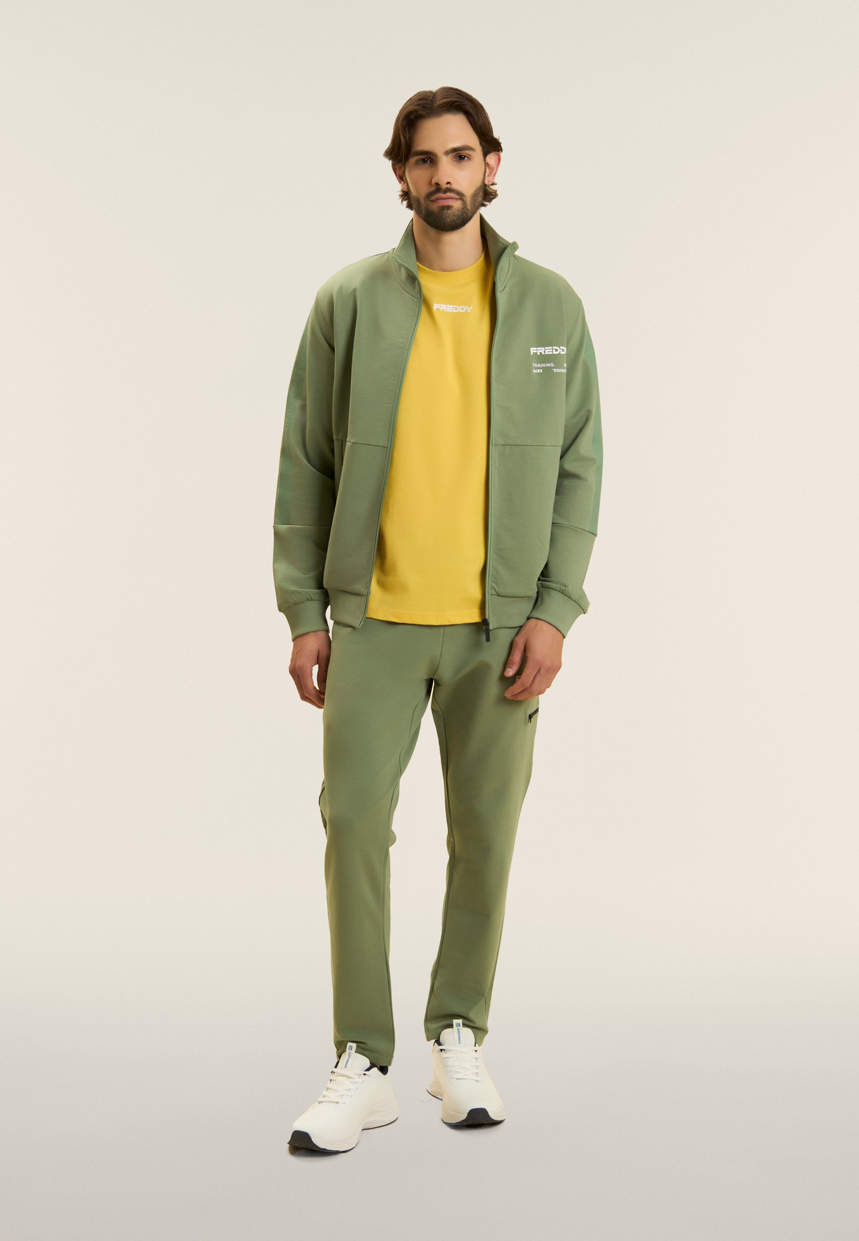freddy-pantalon-sport-homme-jambe-droite-poche-zipp-e-logo image 2