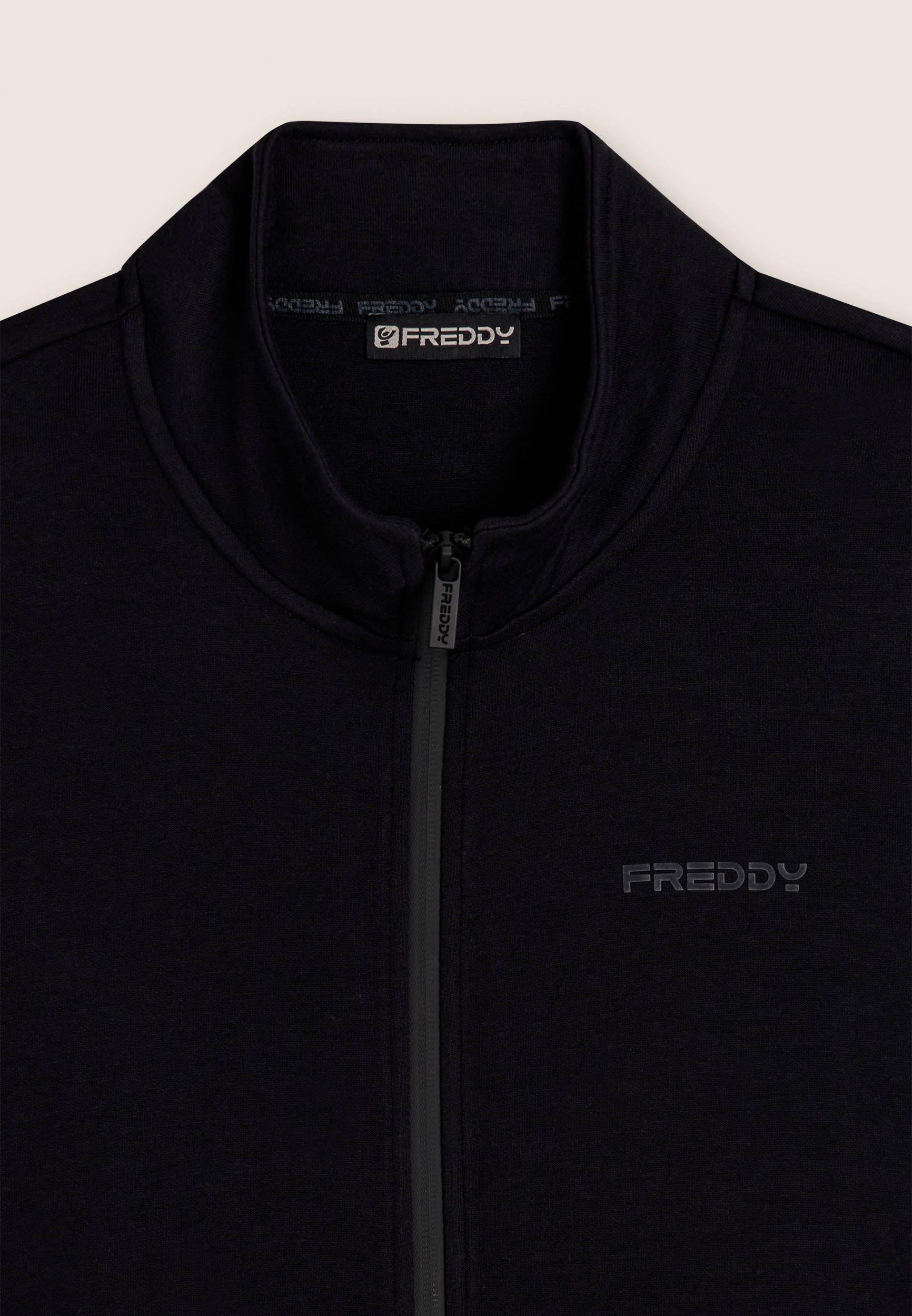 freddy-veste-full-zip-homme-col-haut-effet-brillant image 6