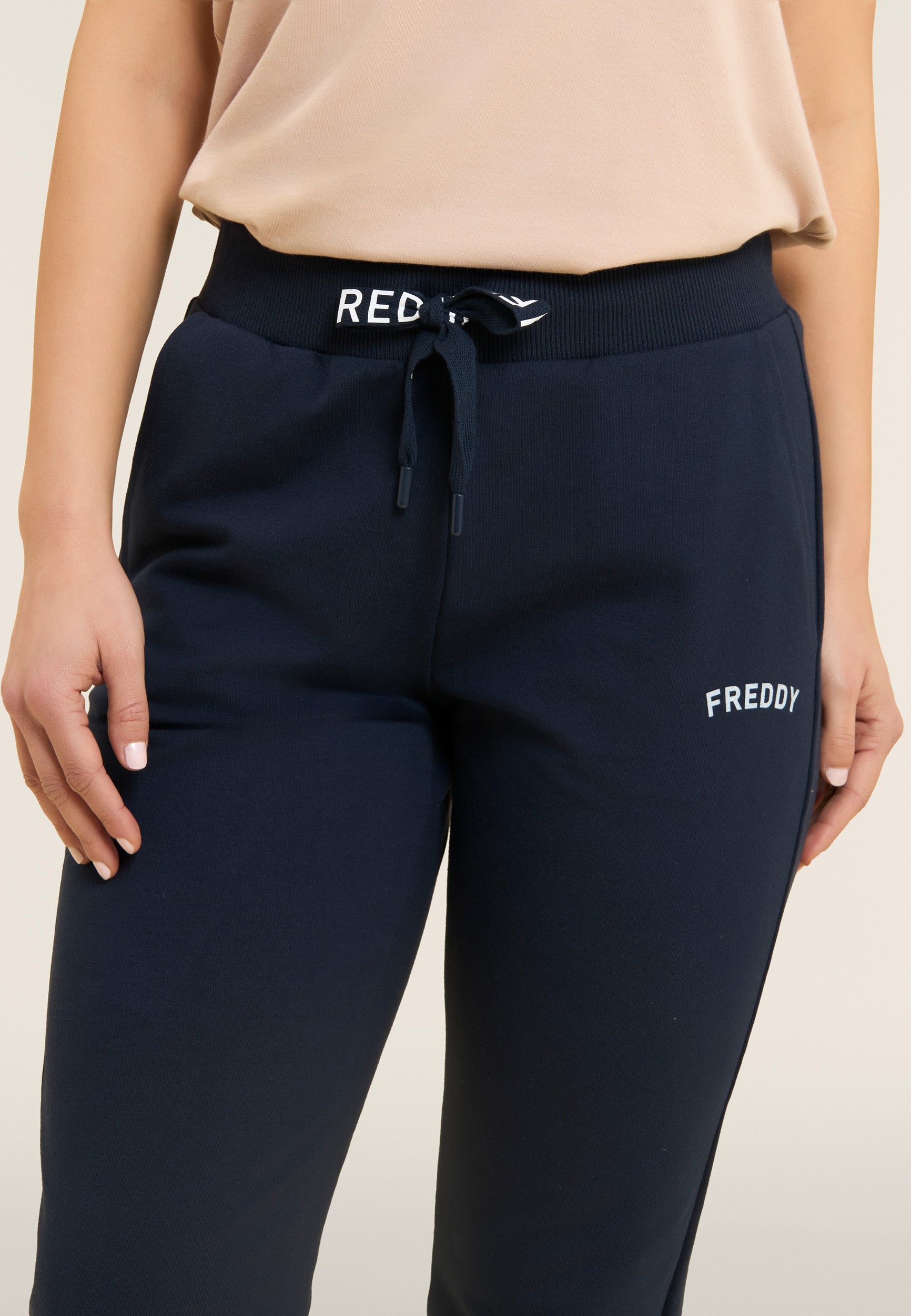 freddy-pantalon-droit-french-terry-coulisse-logot-e image 4