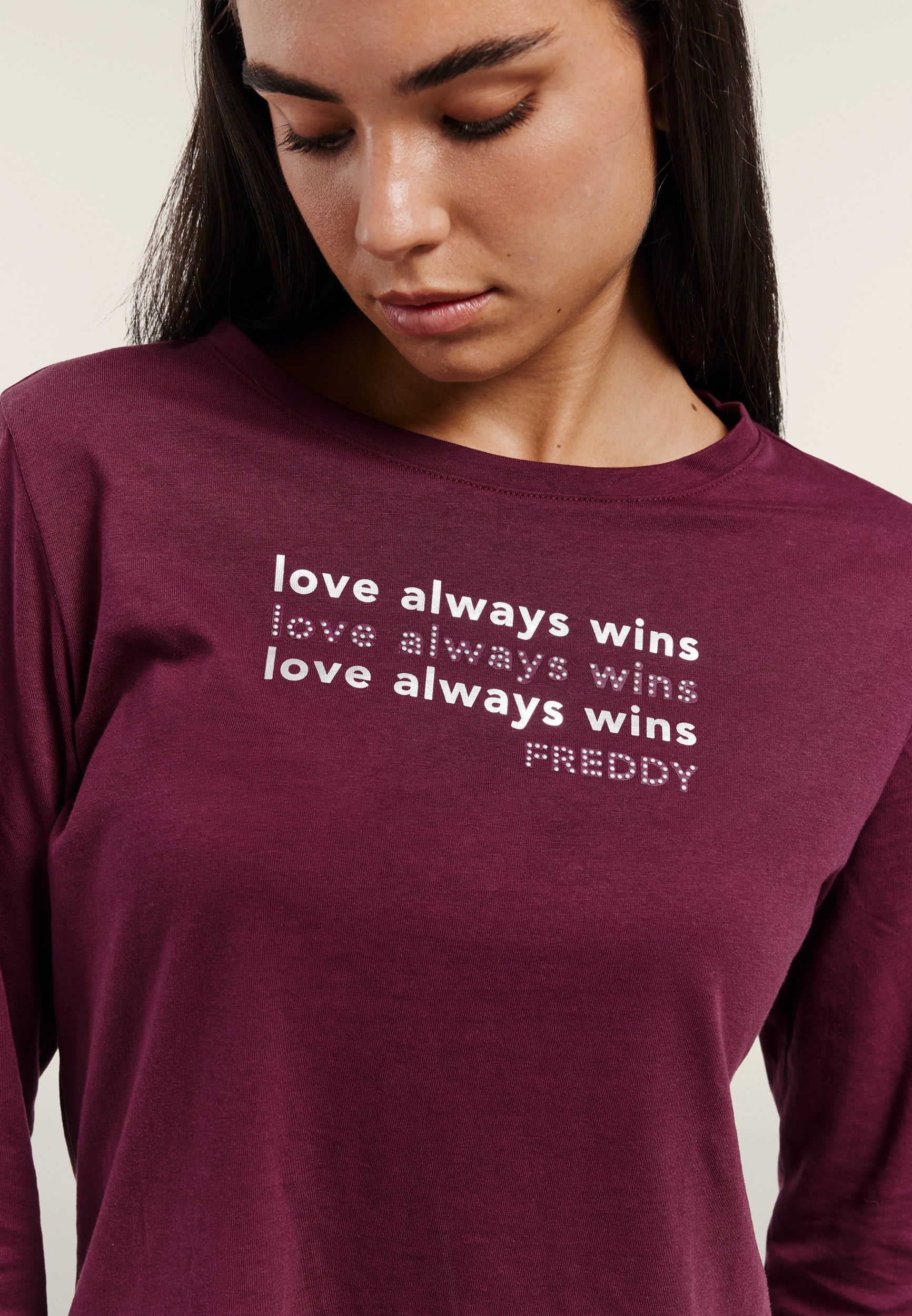 freddy-t-shirt-manches-longues-femme-love-always-win-perles image 4