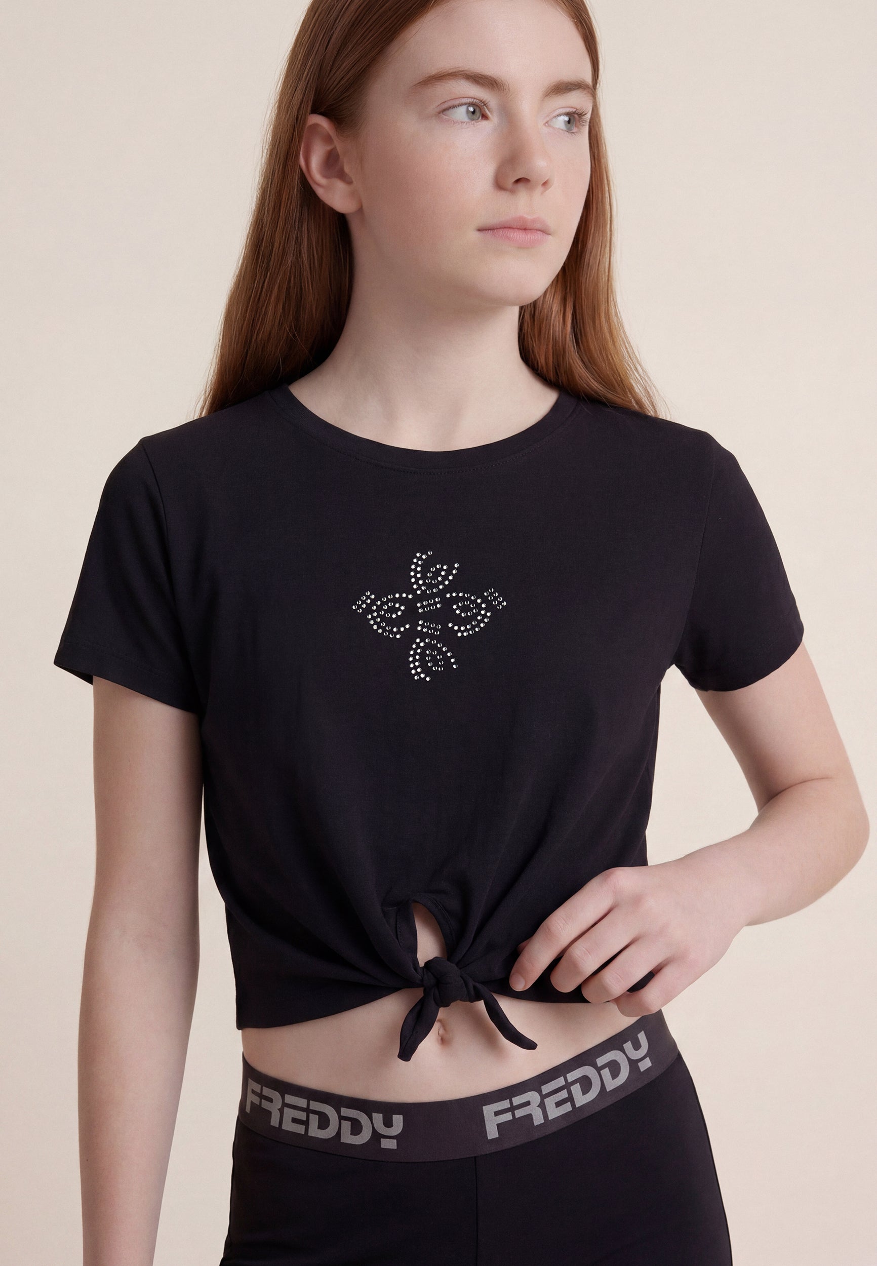 freddy-t-shirt-cropped-fille-n-ud-et-strass-omino image 4