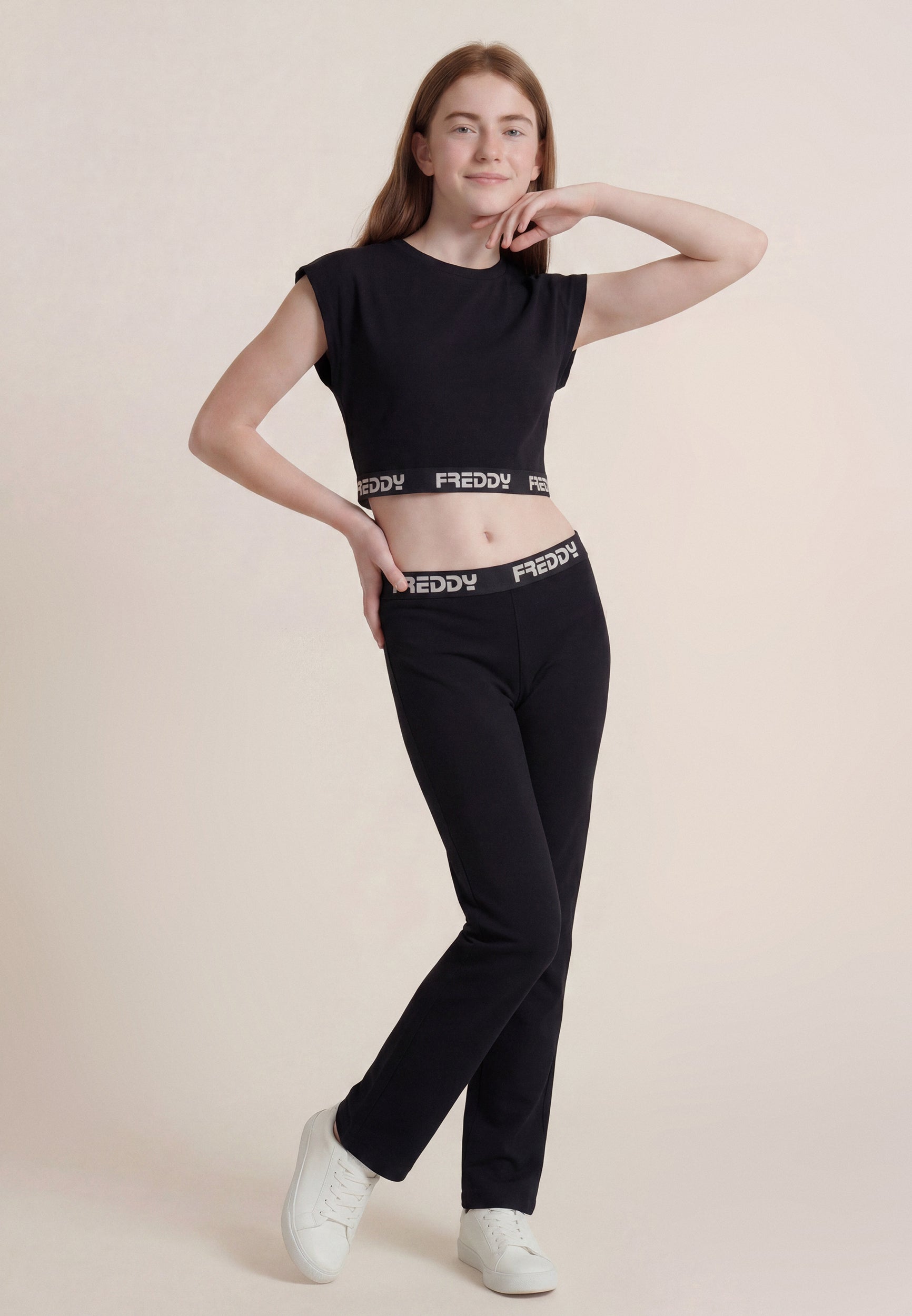 freddy-d-bardeur-fille-cropped-sans-manches-lastique-logot image 2