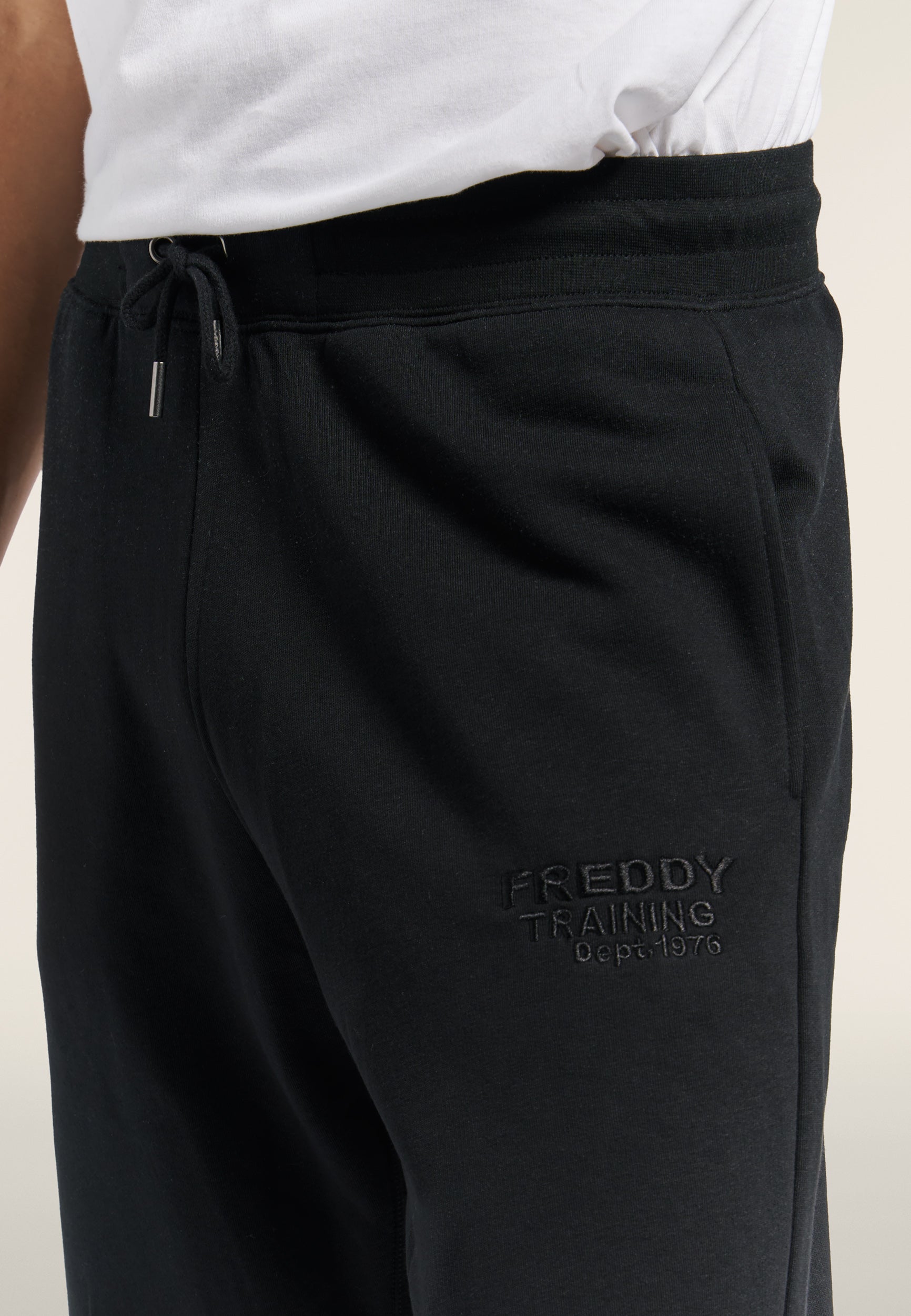 freddy-pantalon-sport-homme-jogging-regular-fit-en-molleton-poignets image 4