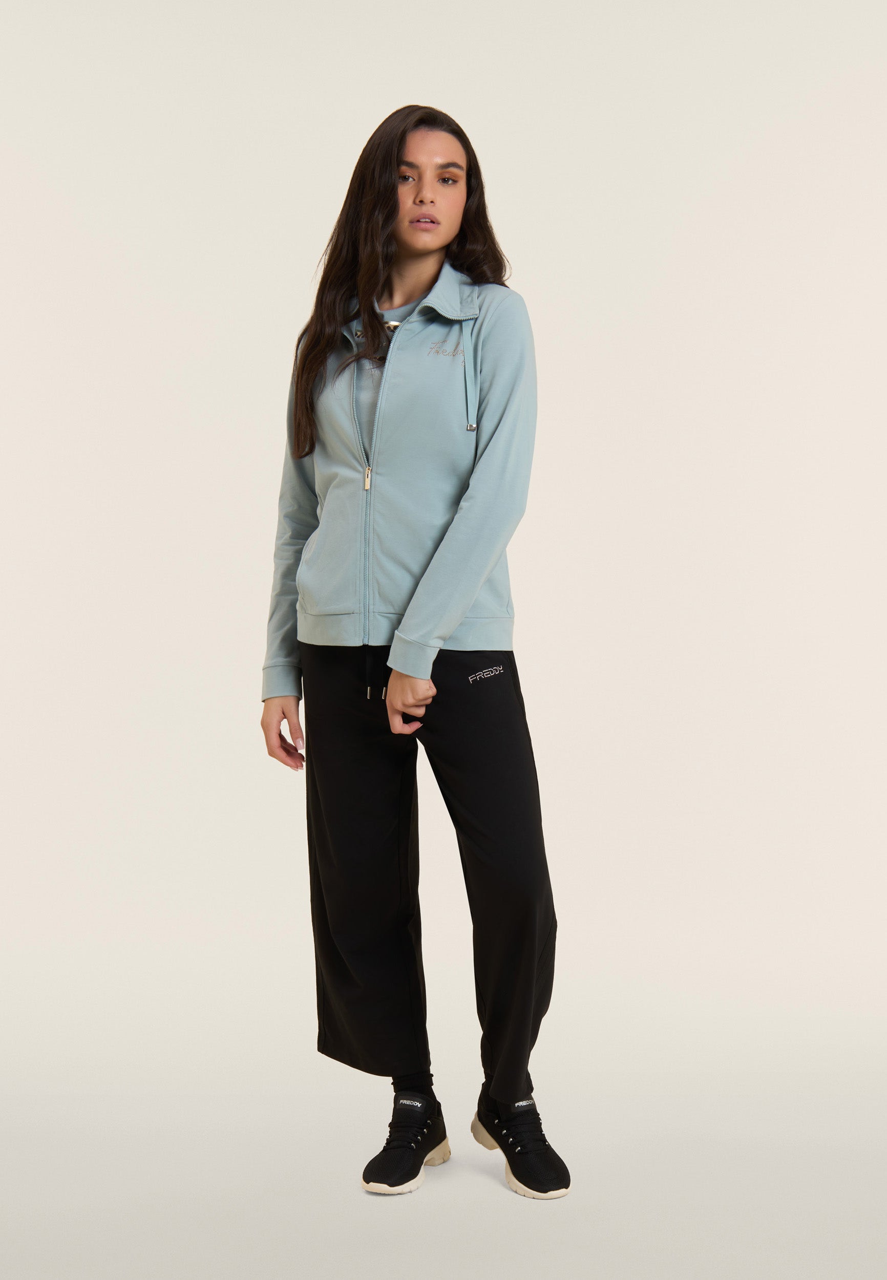 freddy-sweat-zipp-femme-col-haut-logo-clous image 2