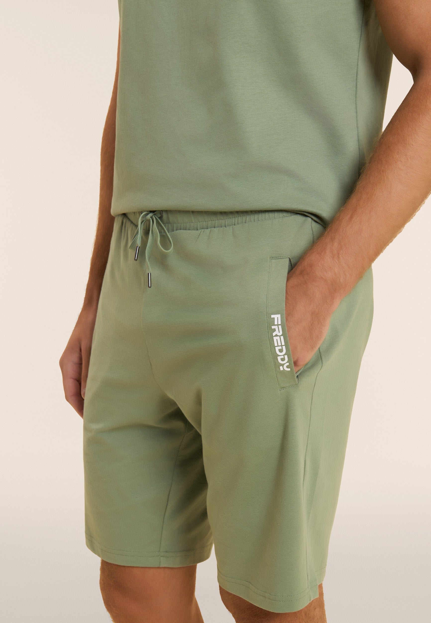 freddy-short-jersey-stretch-poches-cordon-logo-gomm image 4