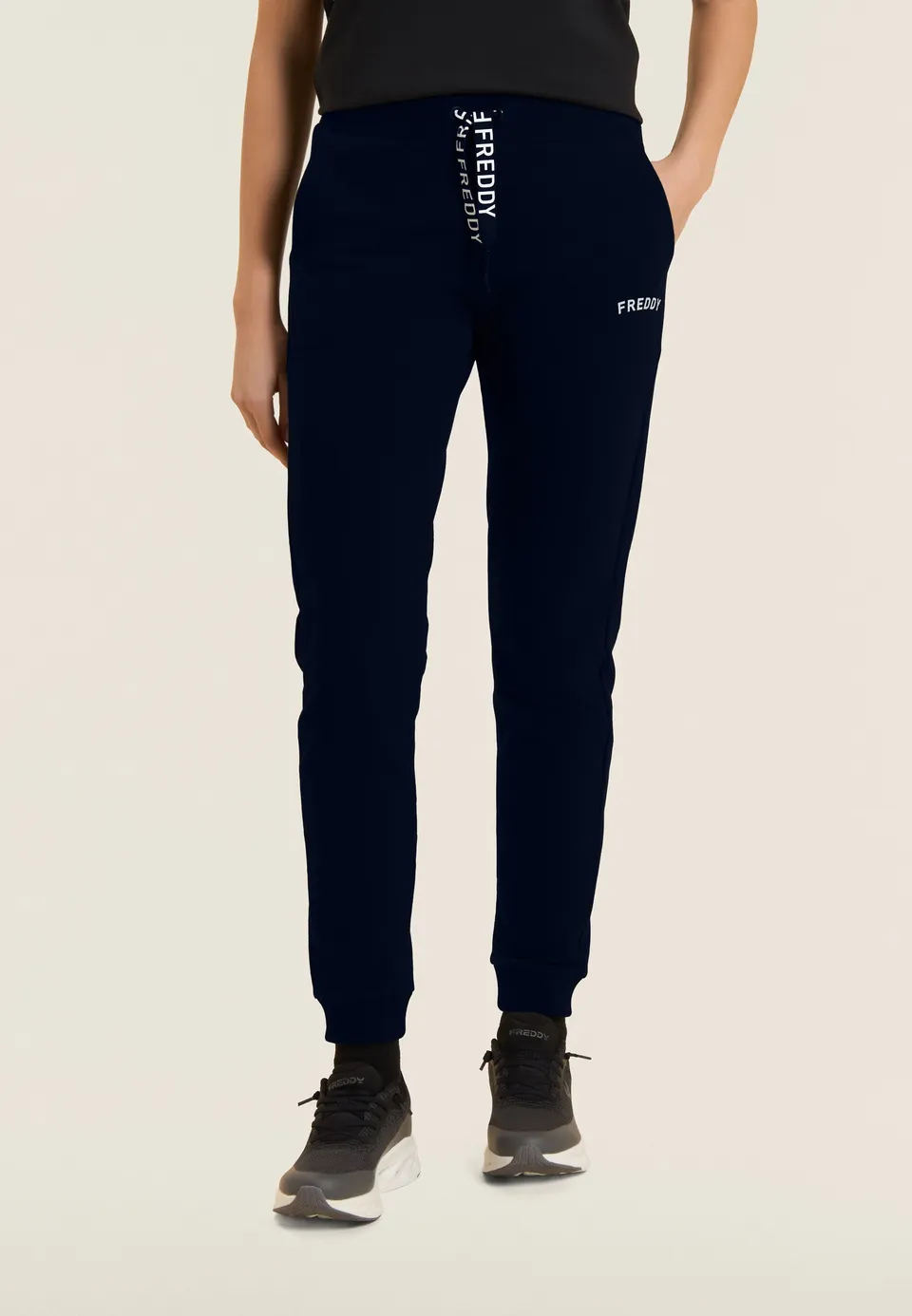 freddy-wr-up-pantalon-regular-avec-poignets-c-tel-s-et-coulisse-logo image 1