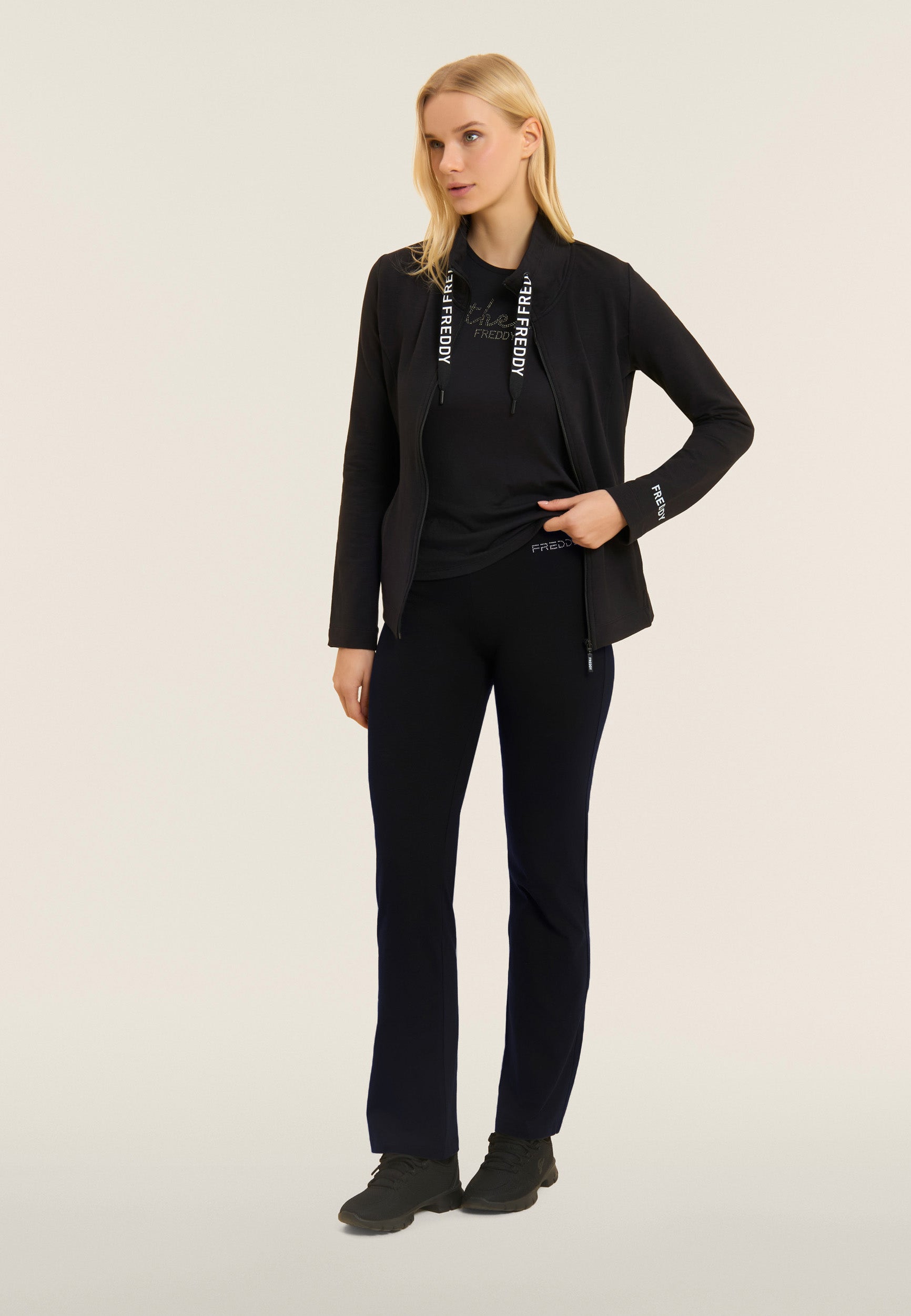 freddy-pantalon-sport-jambe-droite-coutures-c-ur image 2