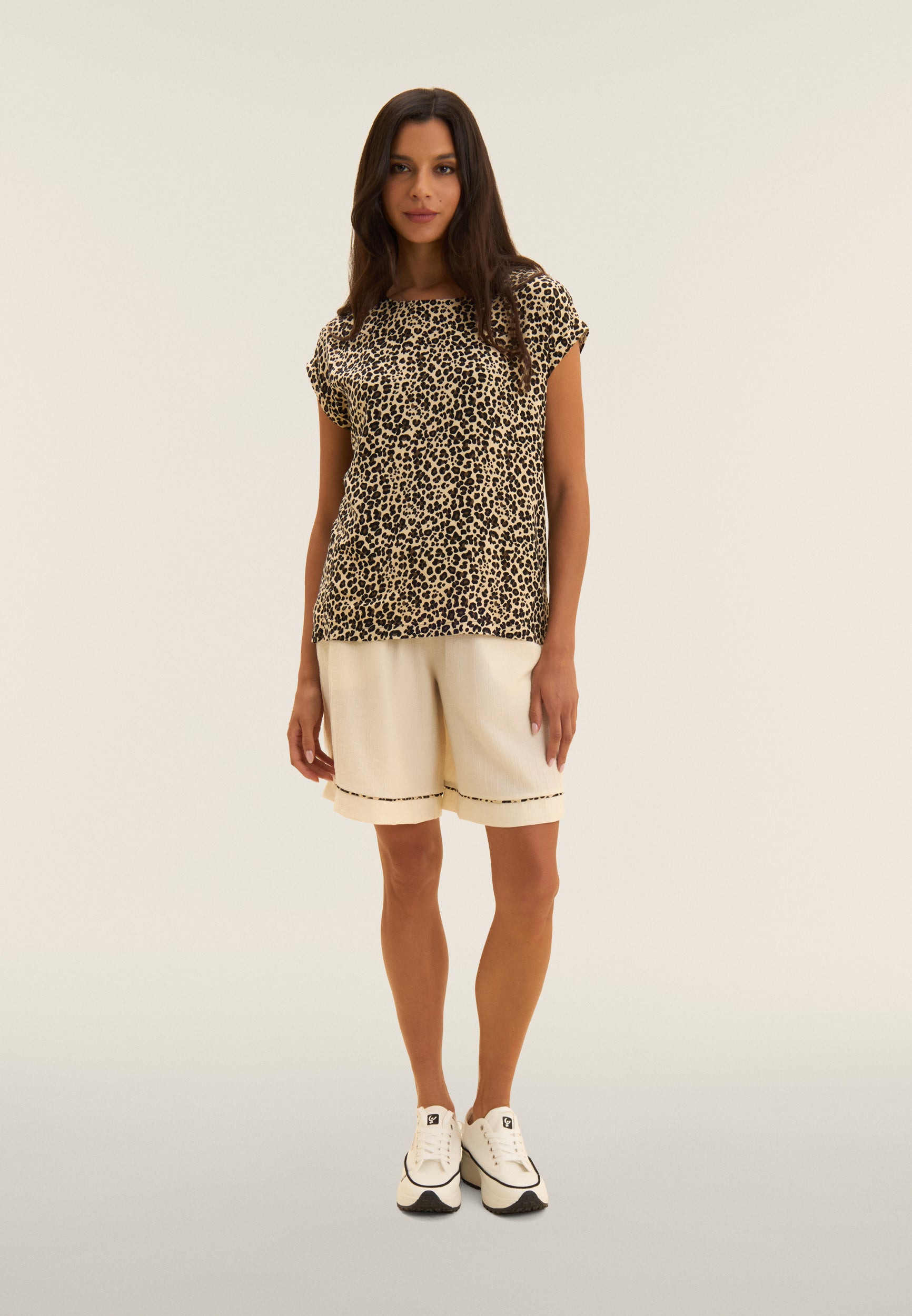 freddy-t-shirt-femme-animalier-viscose-manches-courtes image 2