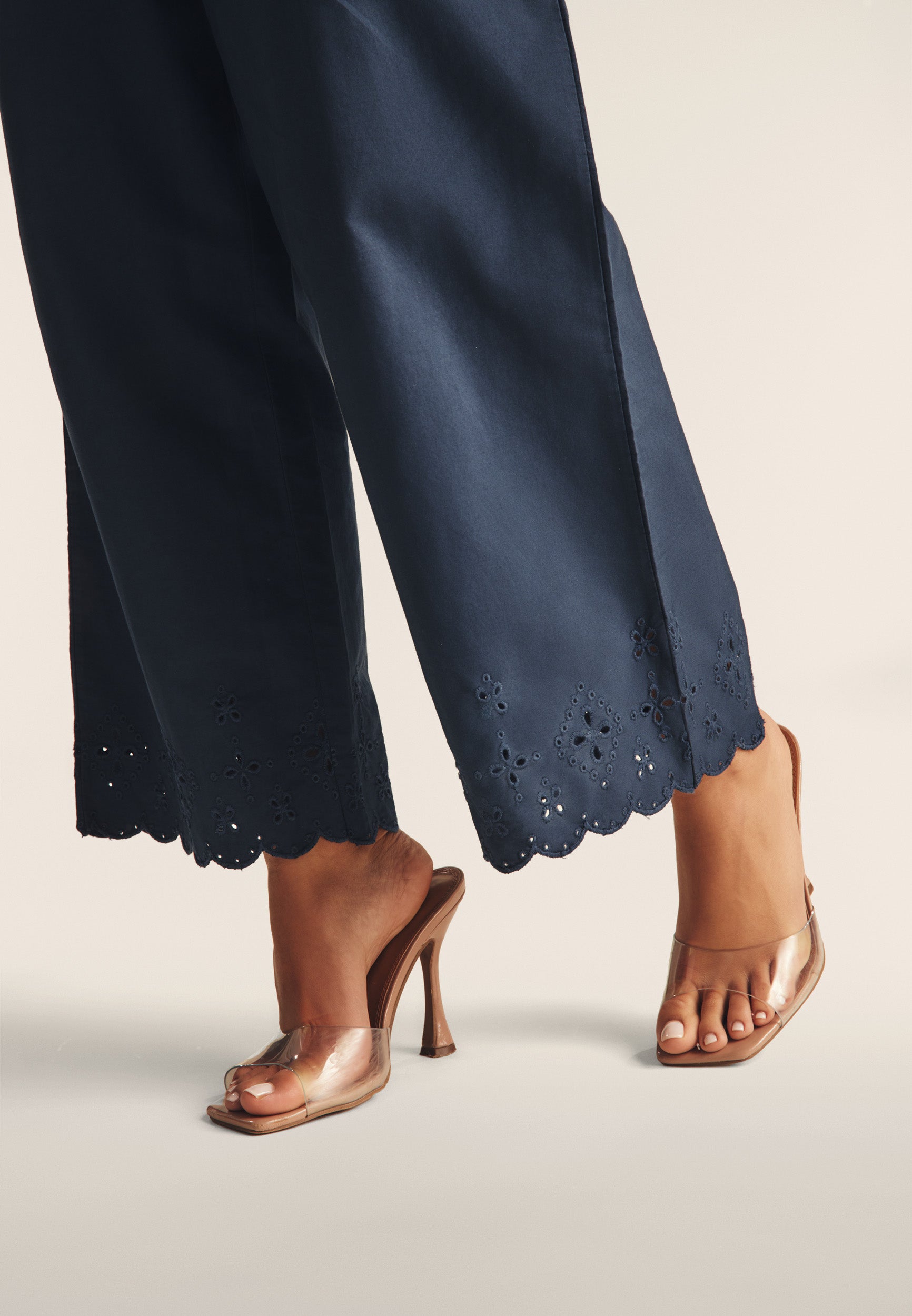 freddy-pantalon-femme-wide-leg-coton-7-8-broderie-sangallo image 3