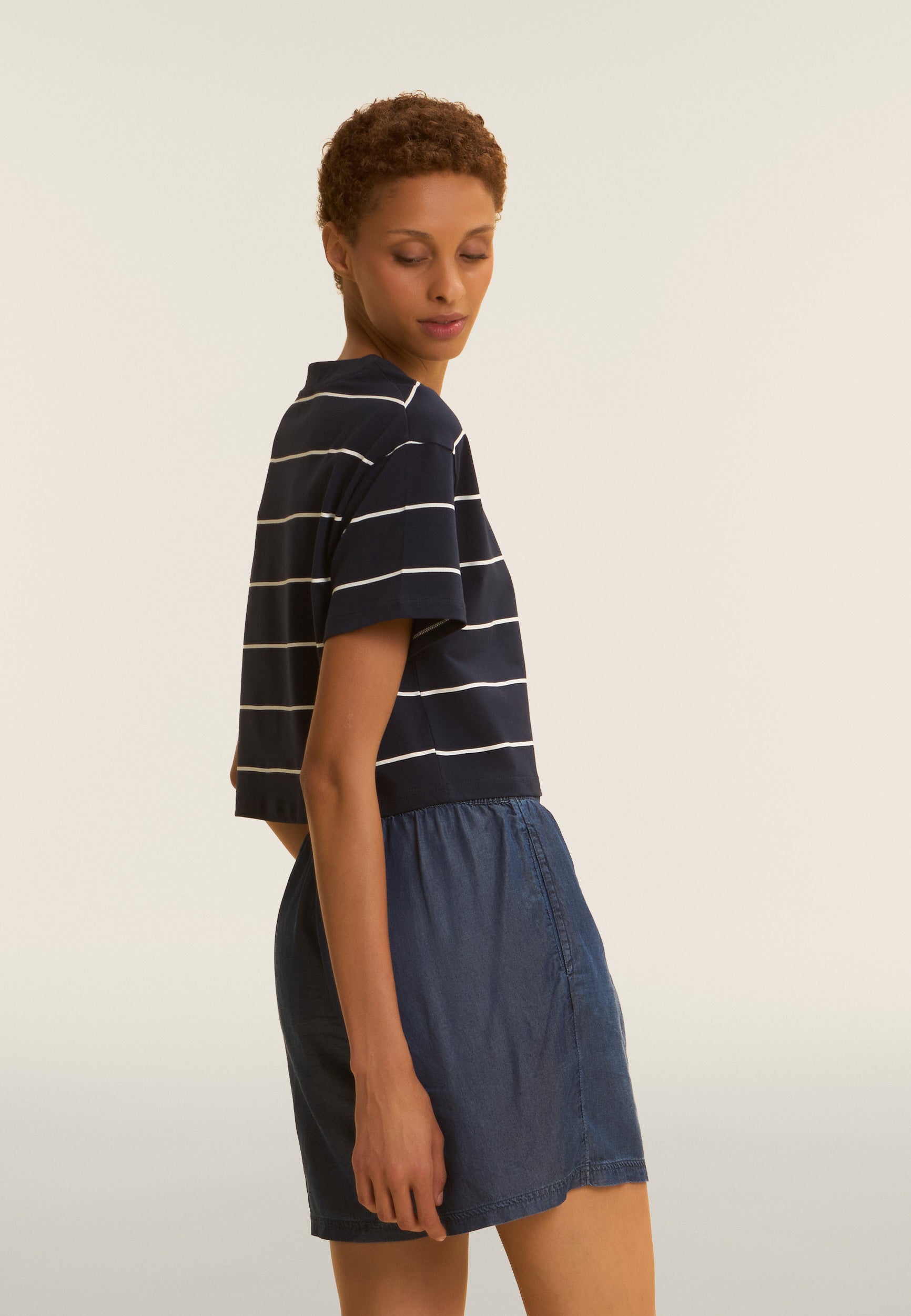 freddy-t-shirt-femme-cropped-ray-manches-chauve-souris-coton image 3