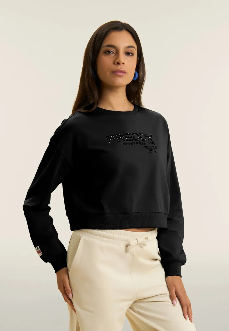 freddy-hello-kitty-sweat-cropped-col-rond-logo-clout image 1