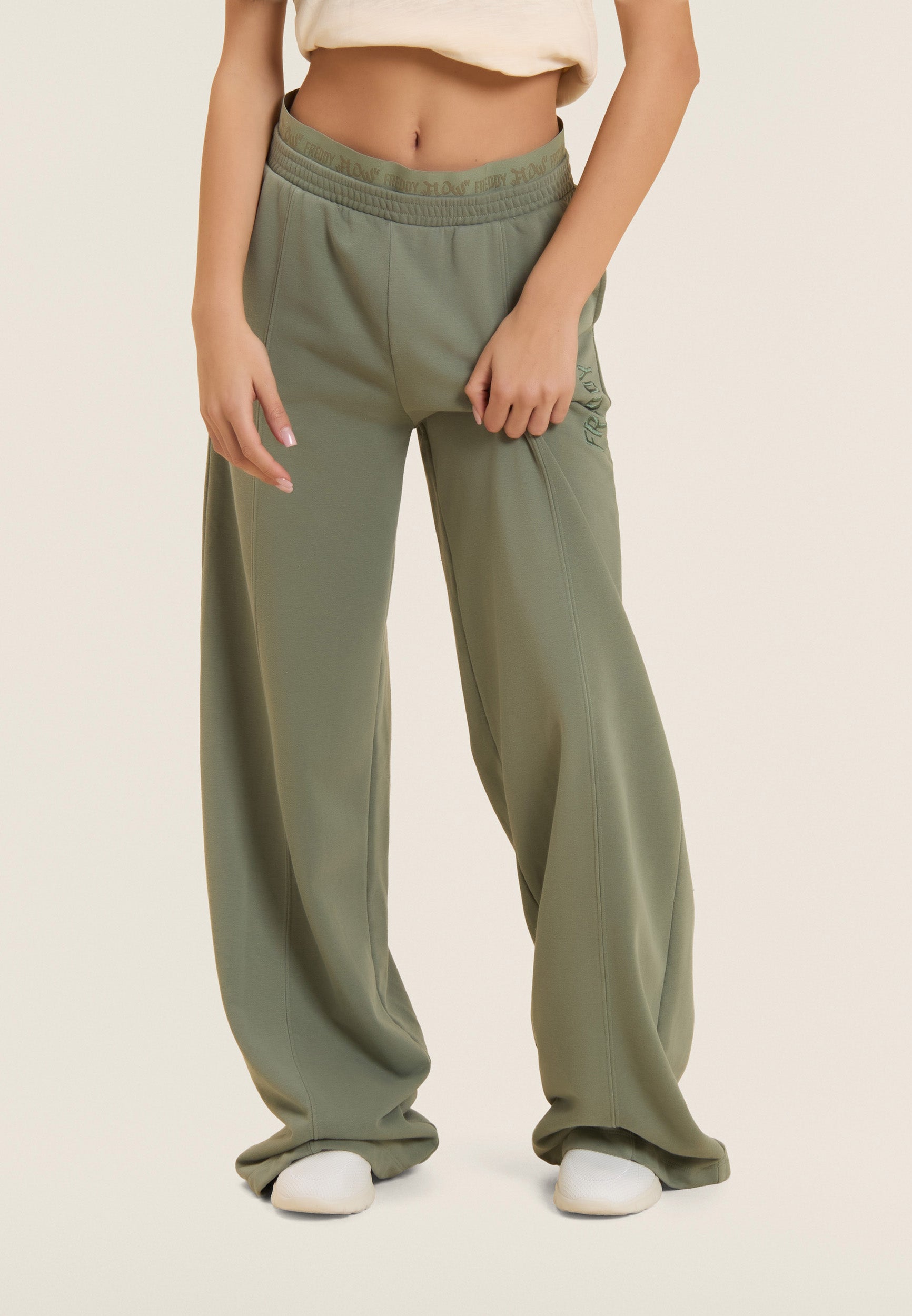 freddy-flow-pantalon-sportif-oversize-wide-leg-street-art image 1