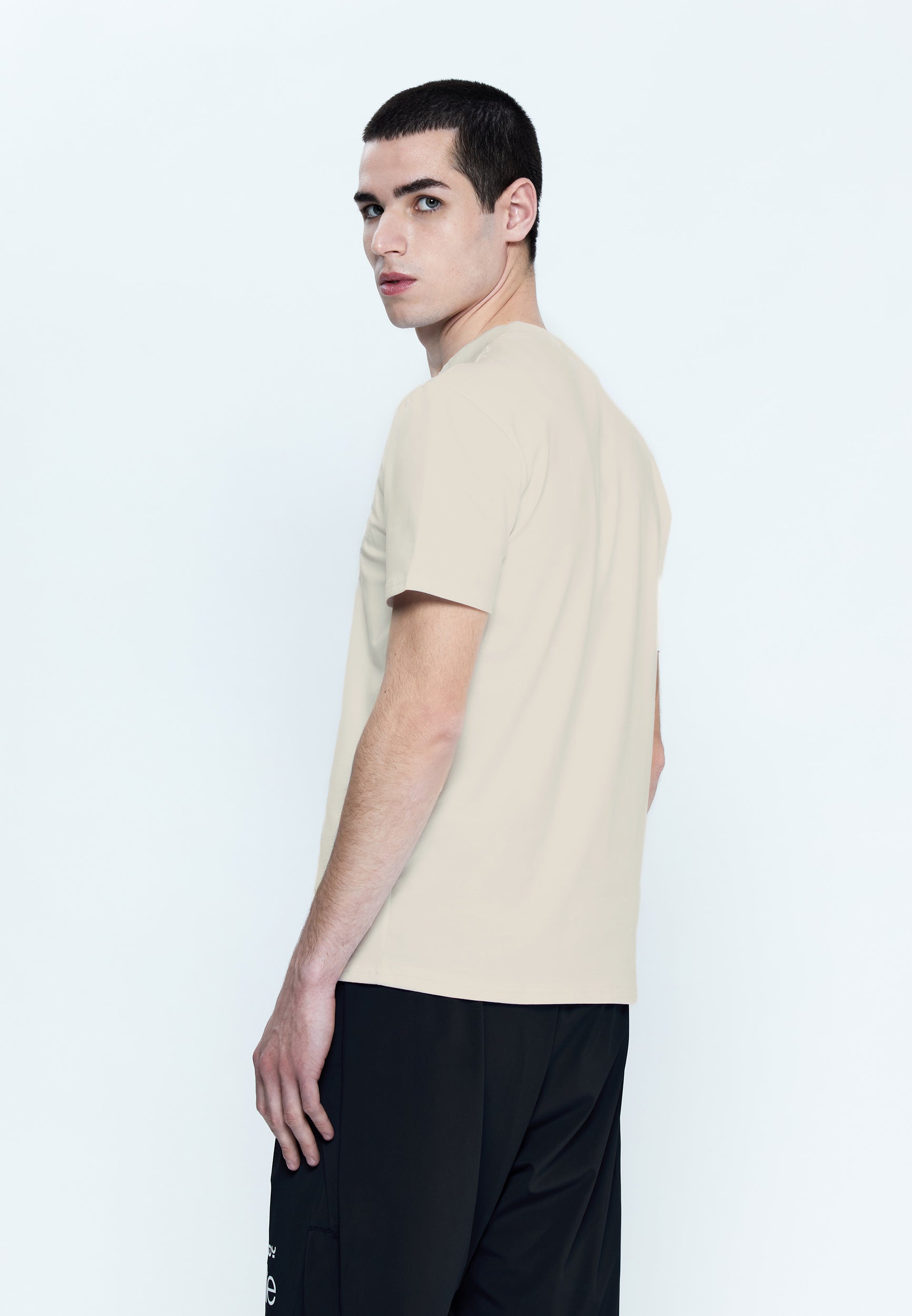 t-shirt-unisexe-freddy-elite-girocollo-brod-off-white image 5