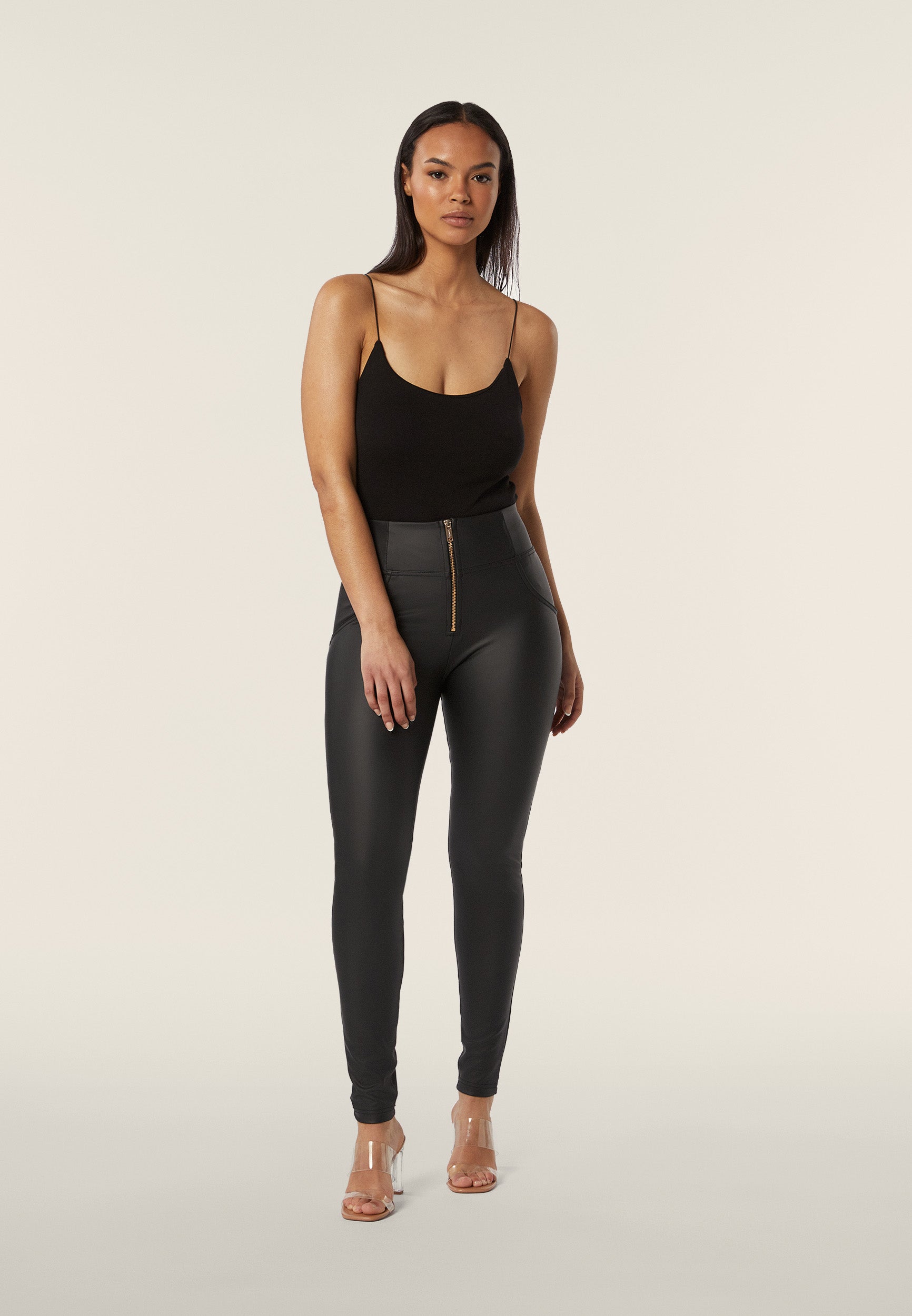 freddy-wr-up-pantalon-push-up-similcuir-taille-haute-bustier-femme image 4