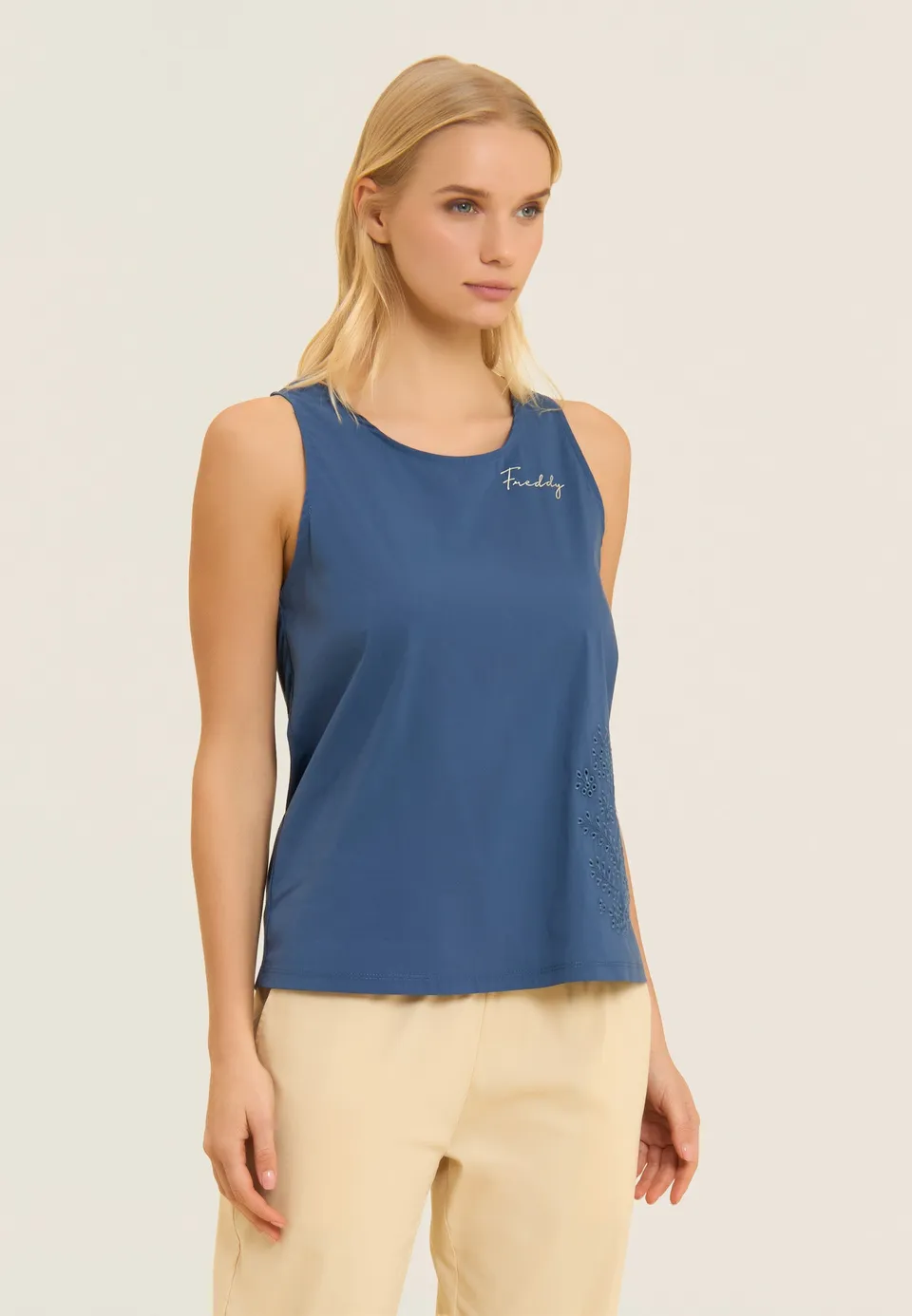 freddy-canotta-d-bardeur-vas-broderie-florale-femme image 1