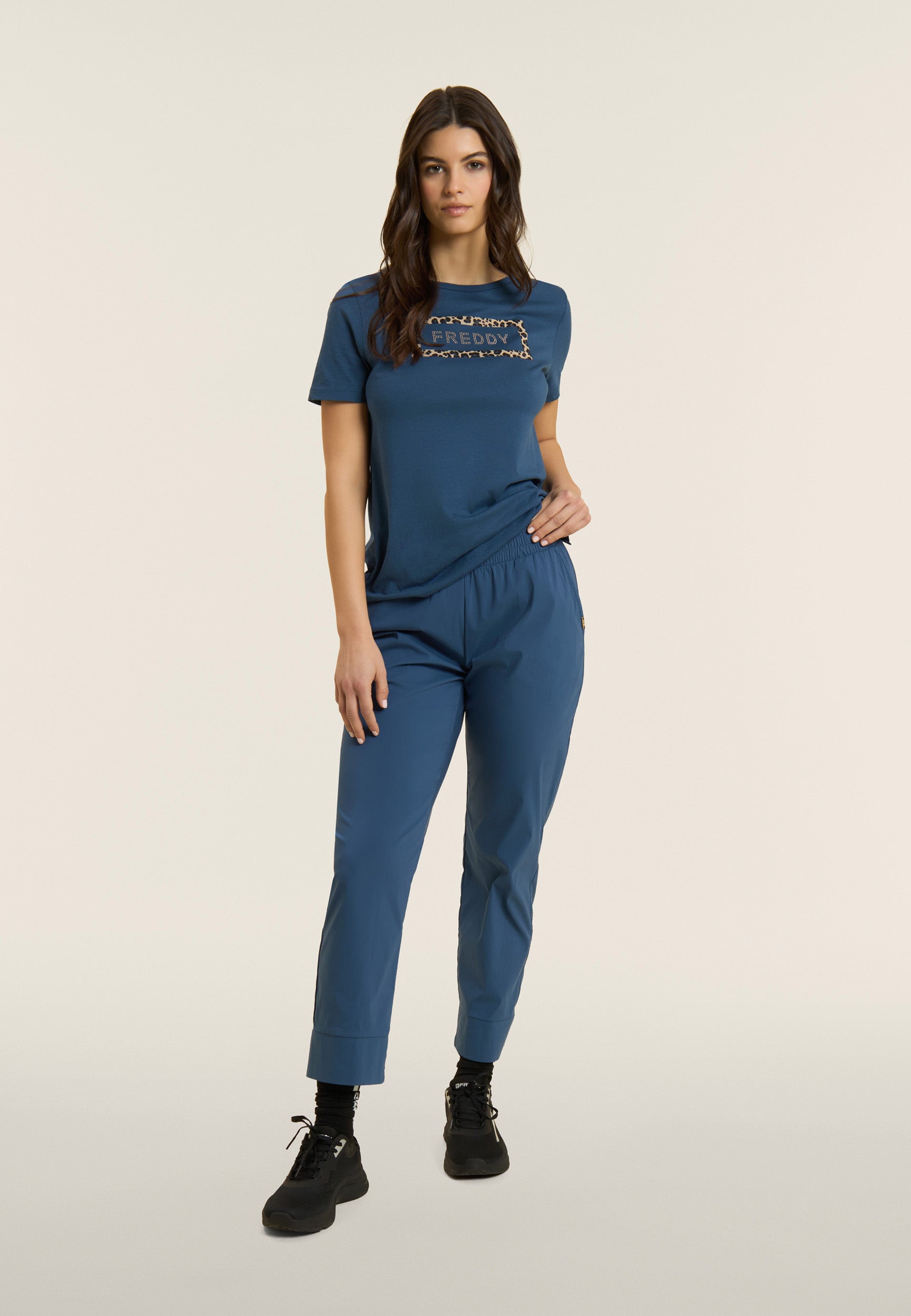freddy-pantalon-cropped-carotte-en-popeline-stretch-femme image 2