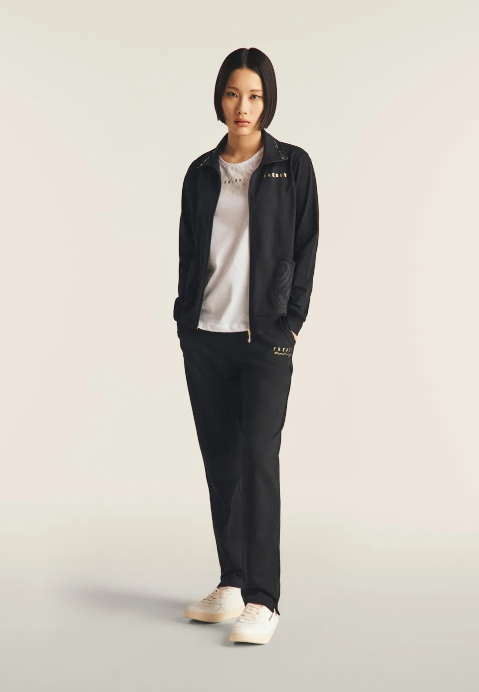 freddy-pantalon-training-femme-regular-fond-droit-fentes image 1