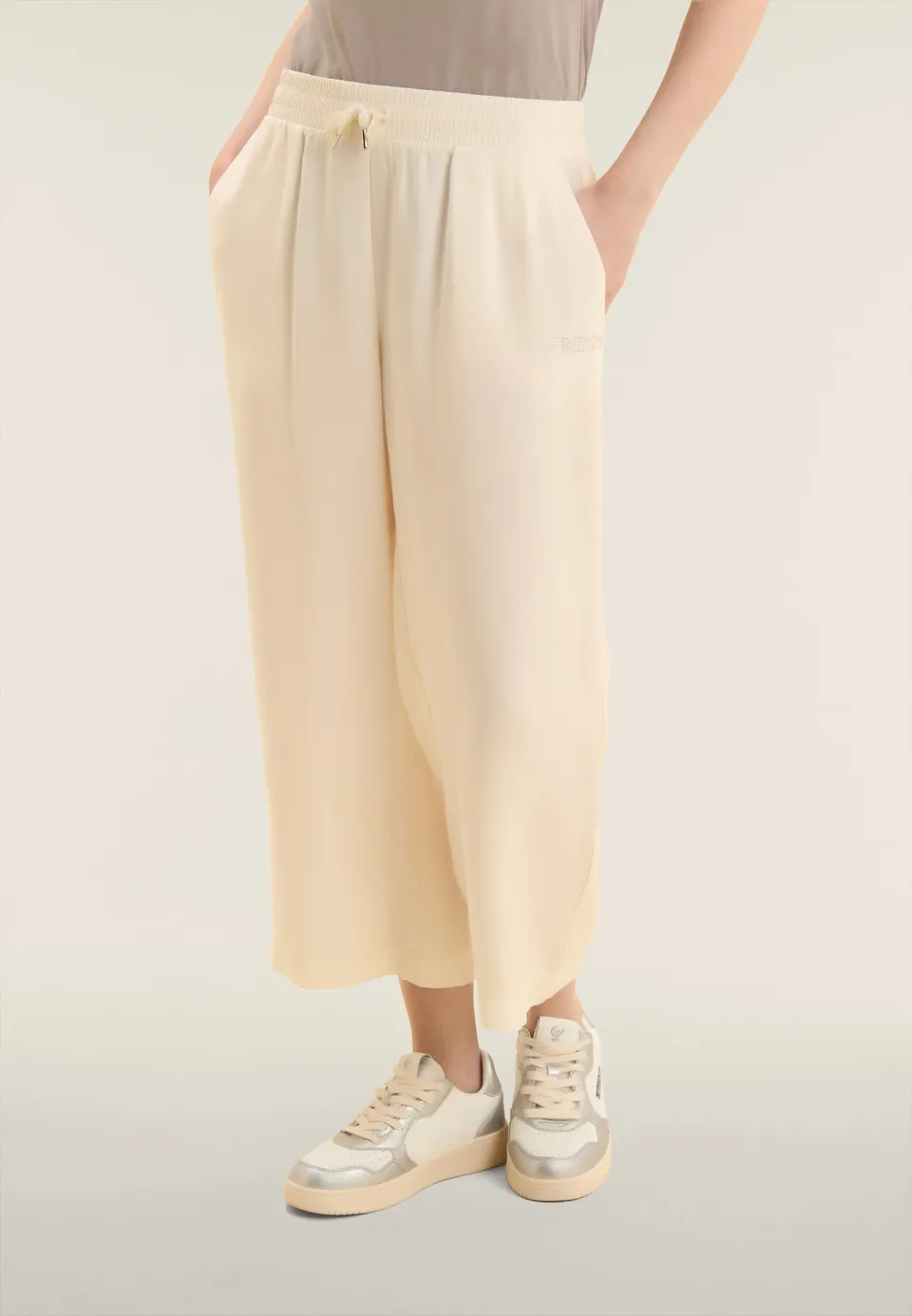 freddy-pantalon-sport-cropped-wide-leg-strass image 1