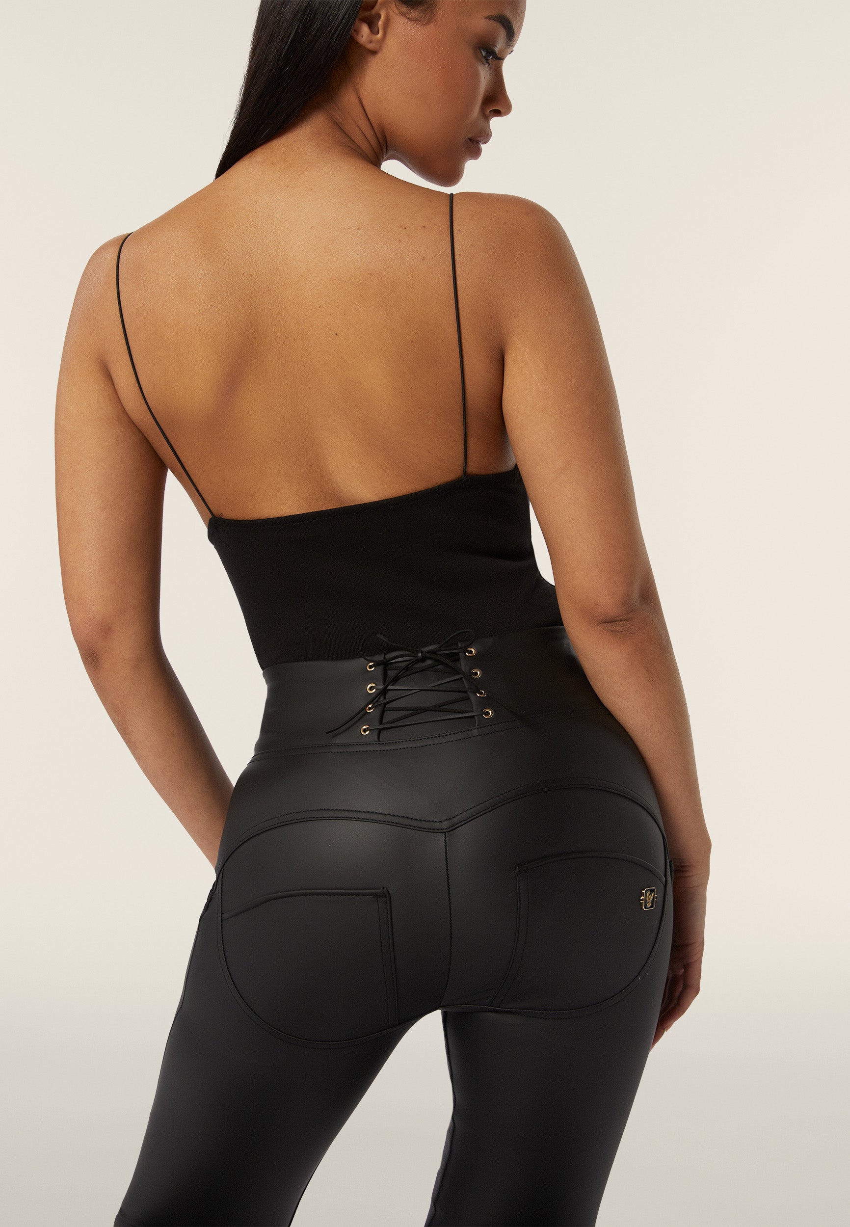freddy-wr-up-pantalon-push-up-similcuir-taille-haute-bustier-femme image 1