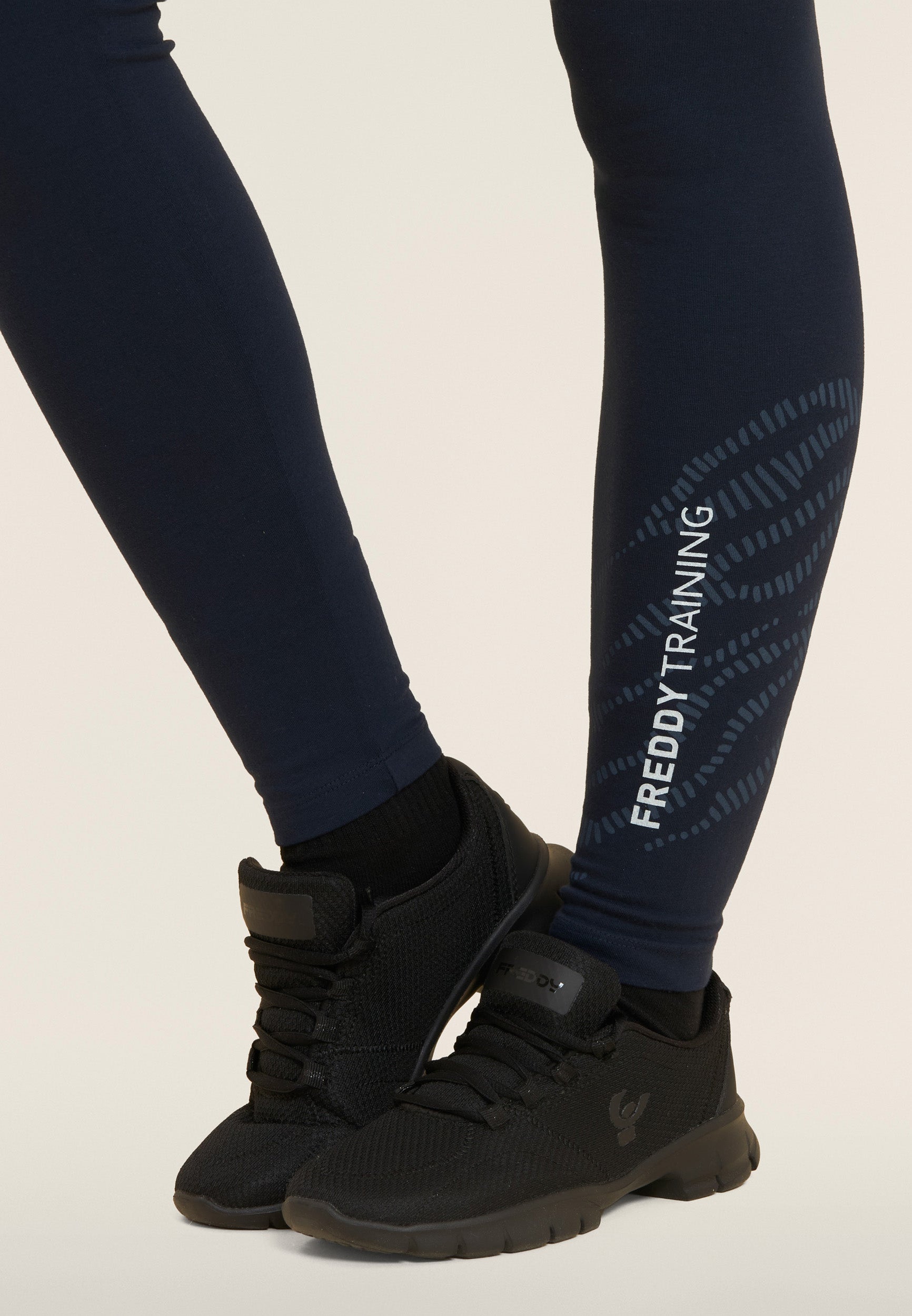 freddy-legging-7-8-motif-graphique-logo-bas-de-jambe image 4
