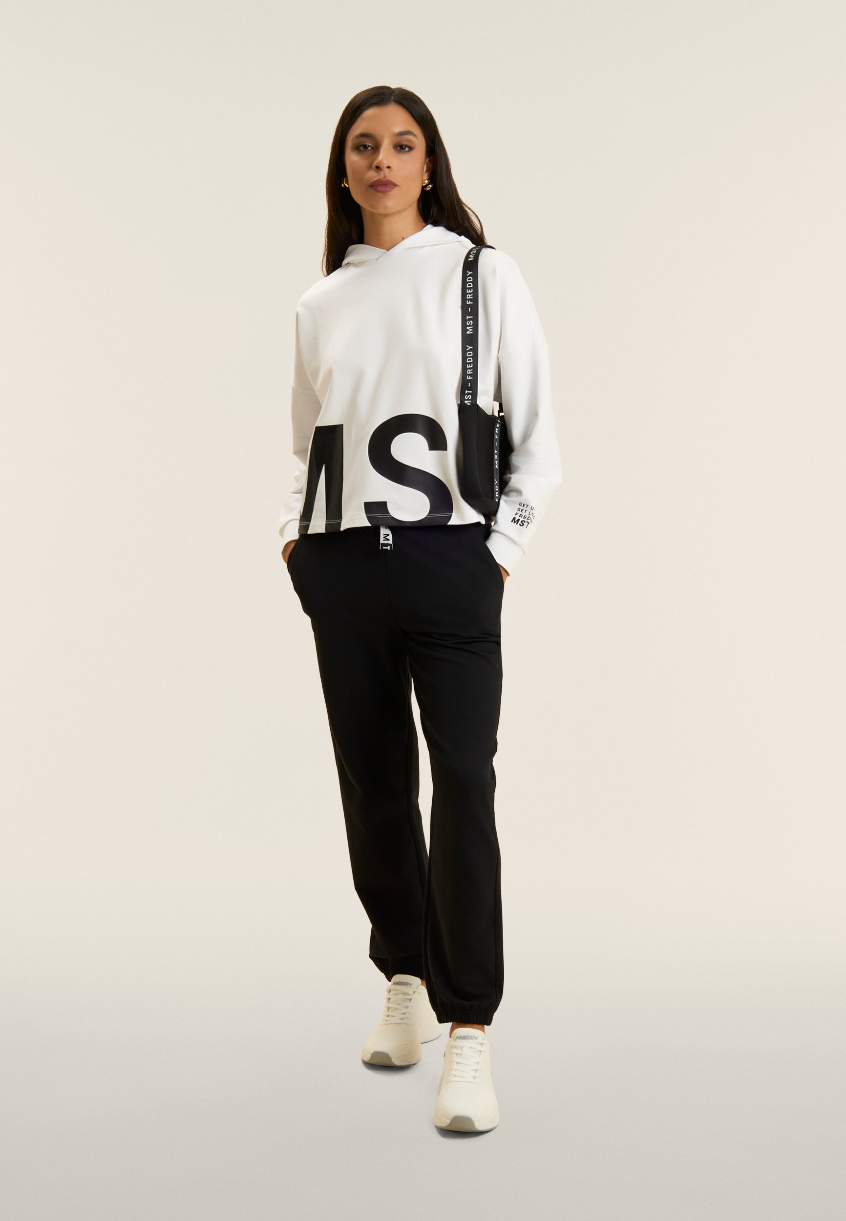 freddy-pantalon-sport-regular-coton-coulisse-logot-e-mst image 2