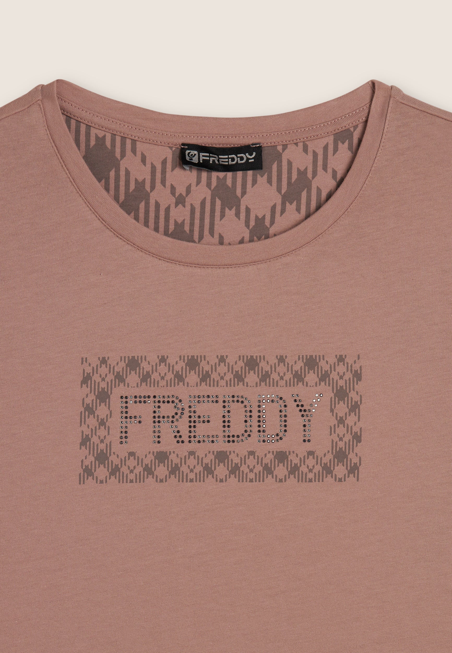 freddy-t-shirt-regular-logo-borchie-graphique-g-om-trique image 7