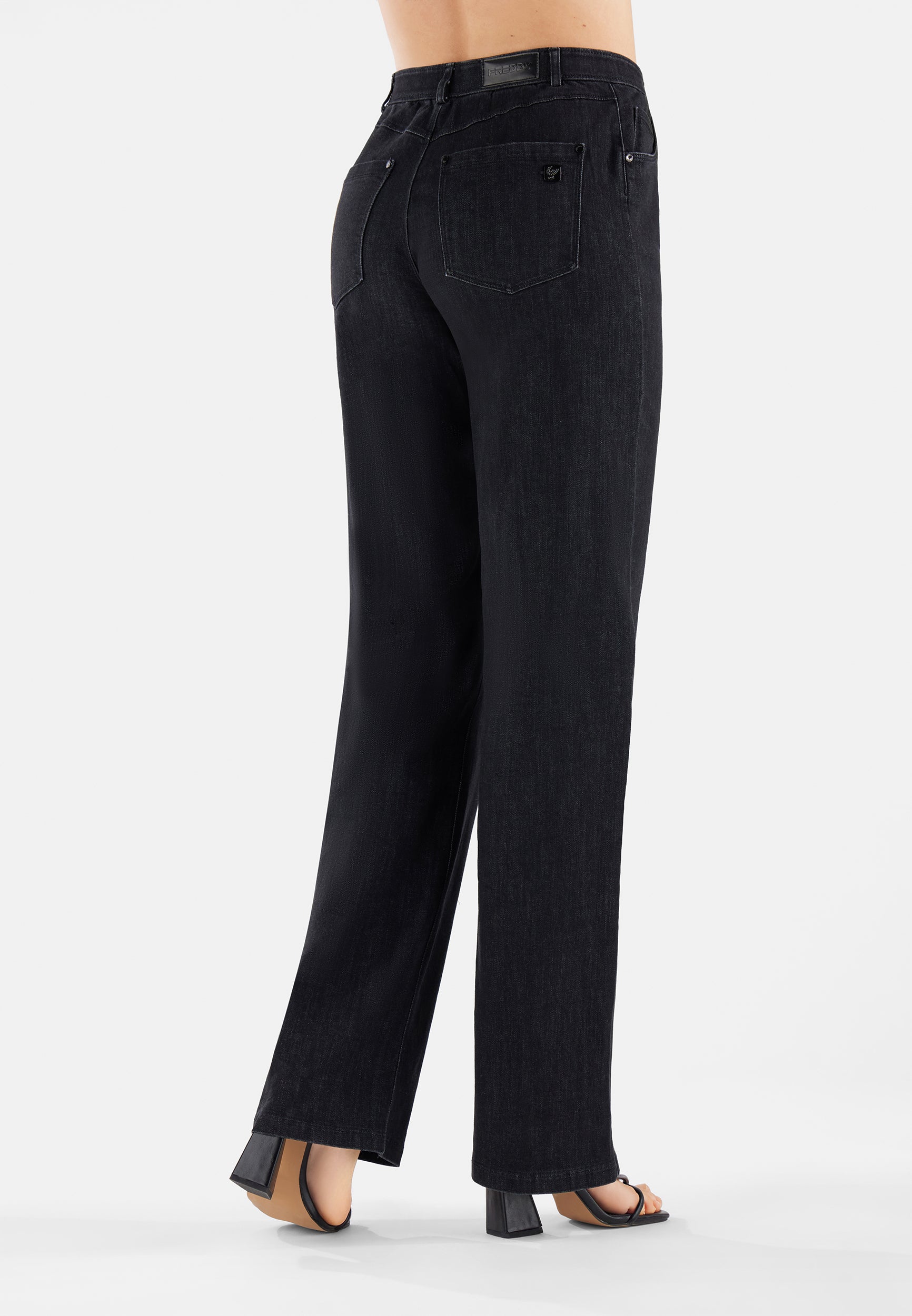 freddy-black-jean-wide-leg-coutures-centre-co-denim image 4