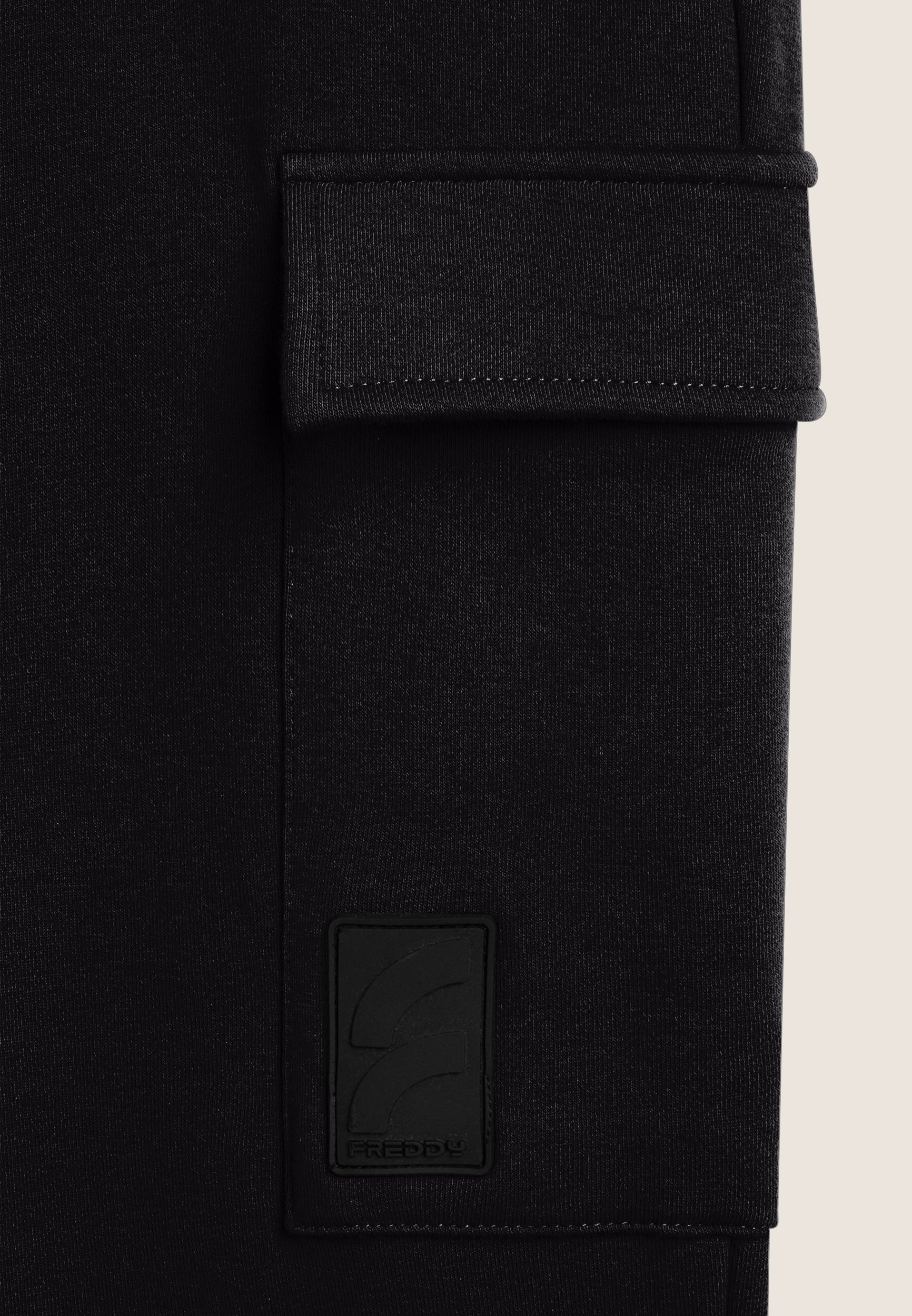 freddy-pantalon-sport-homme-regular-poche-lat-rale image 3