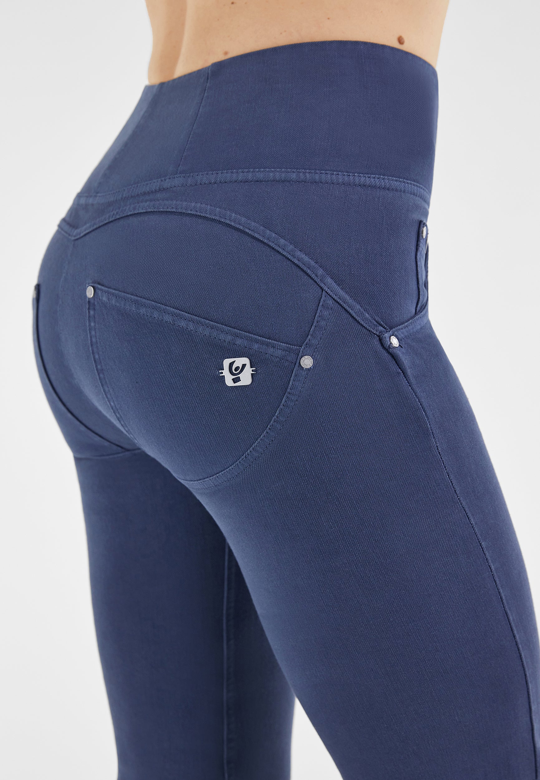 freddy-wr-up-pantalon-push-up-wide-bottom-cropped-en-gabardine image 5