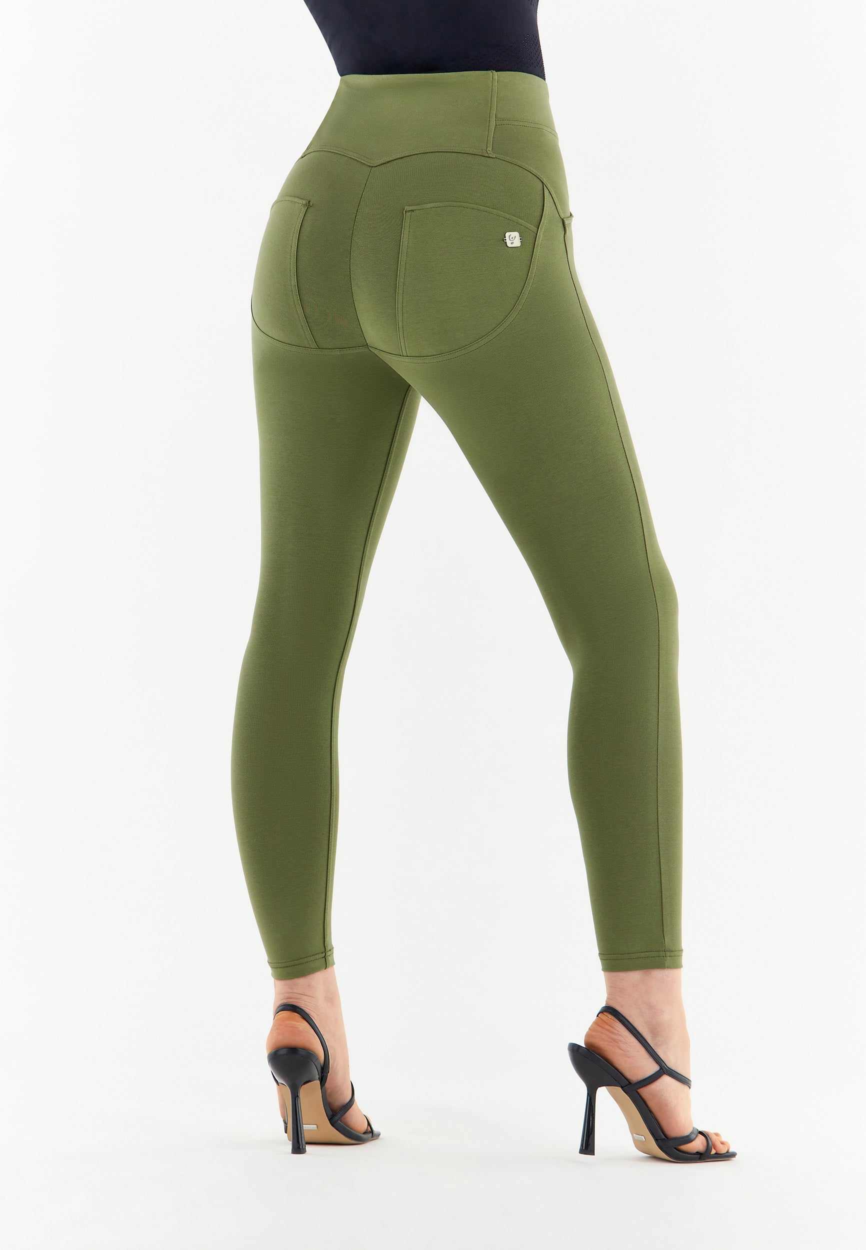 freddy-wr-up-pantalon-push-up-7-8-curvy-taille-moyenne-superskinny image 1