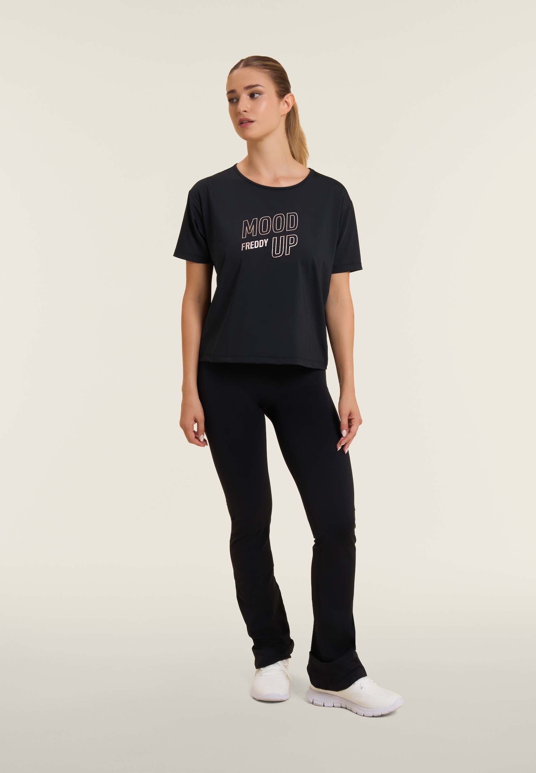 freddy-t-shirt-cropped-manches-amples-mood-up image 2