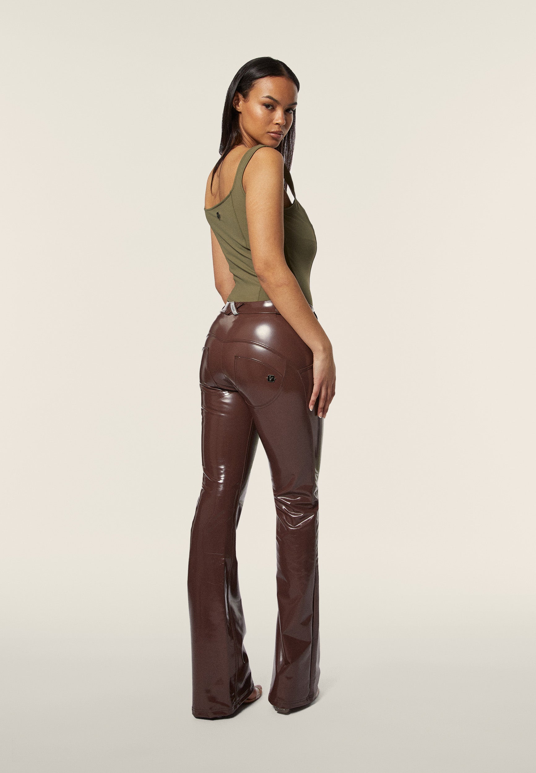 freddy-wr-up-pantalon-push-up-vas-taille-regular-effet-latex image 4