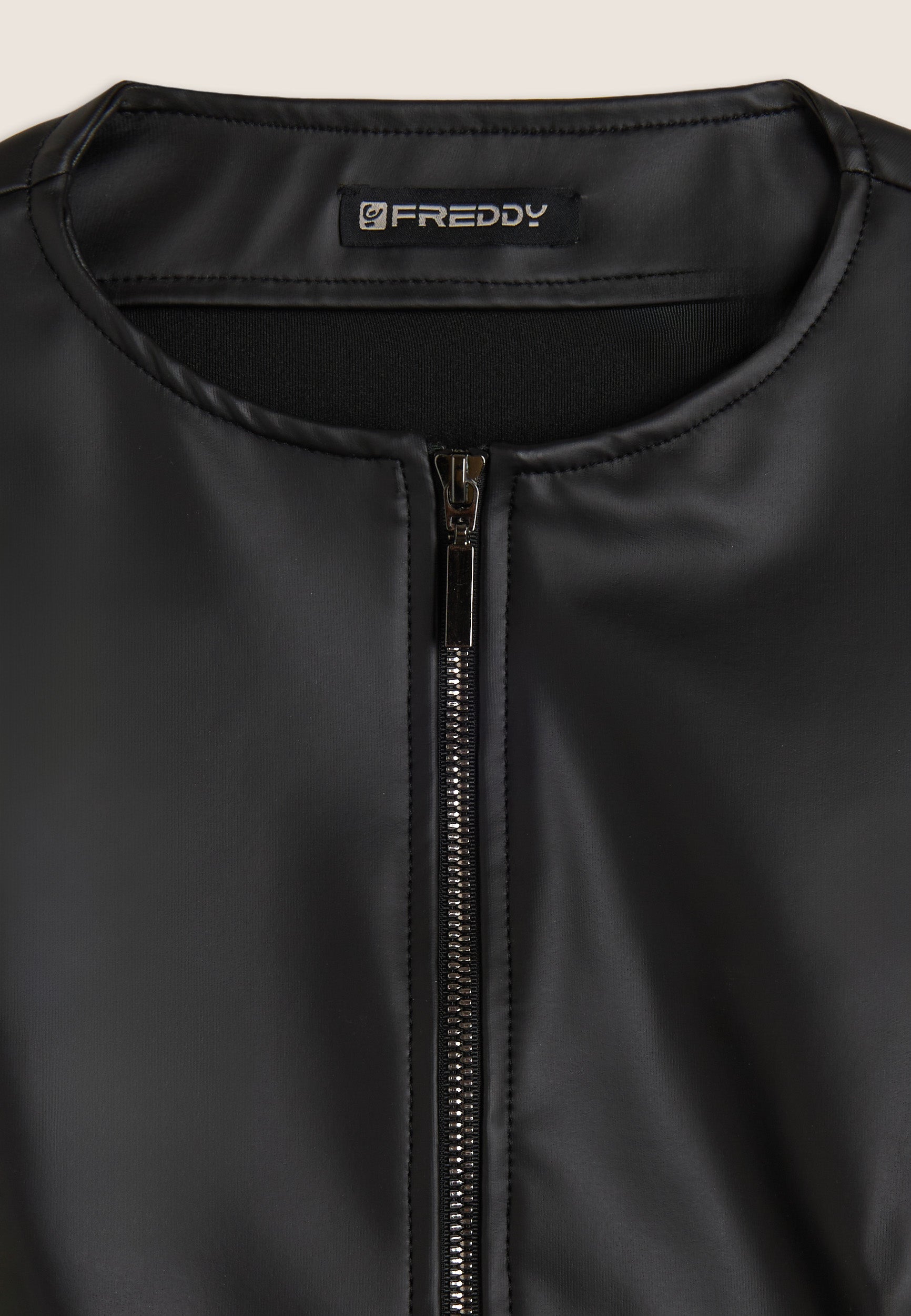 freddy-veste-cropped-similicuire-zip-m-tal-femme image 3
