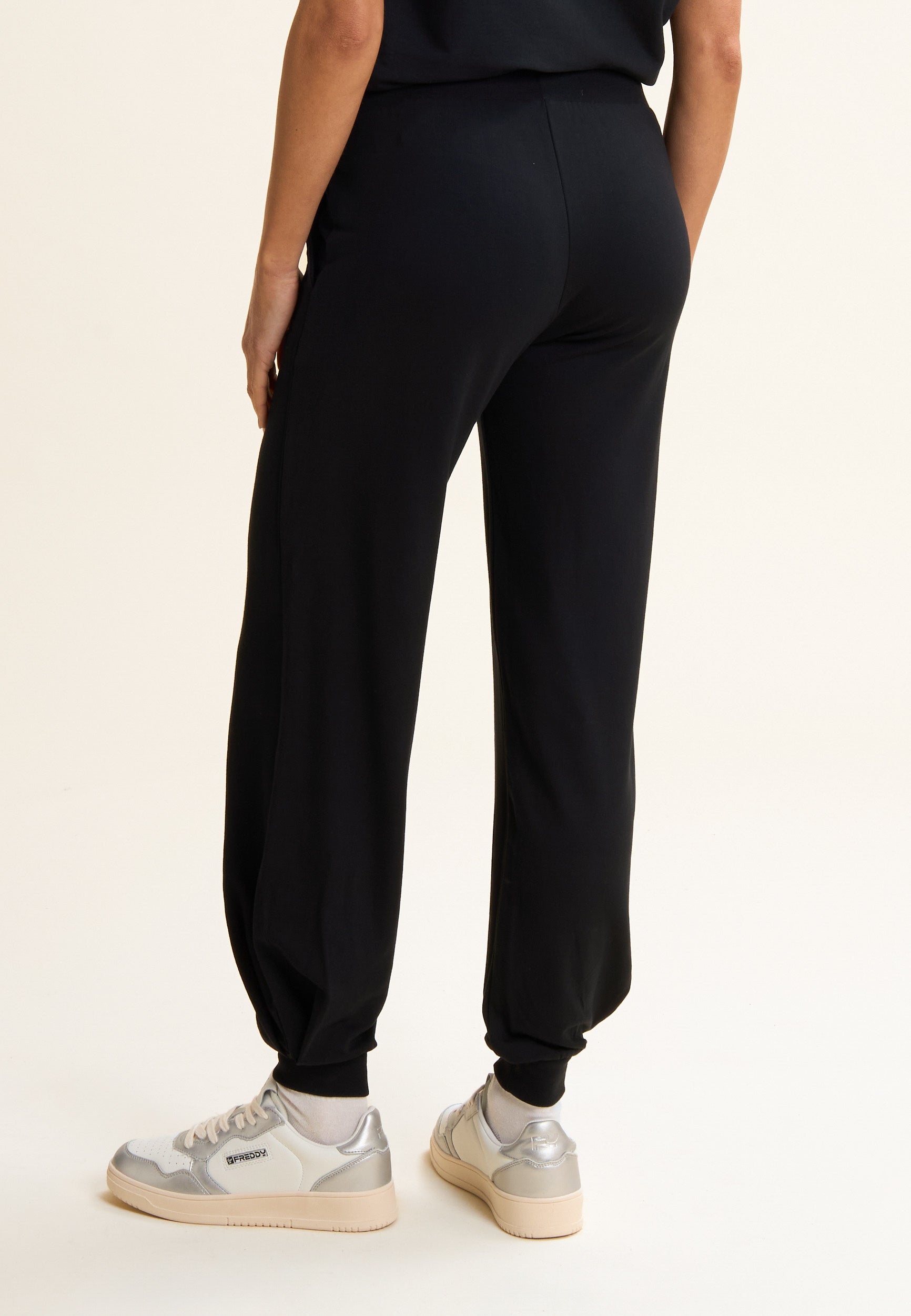 freddy-pantalon-felpa-viscose-jogger-poignets-logo-brod image 3