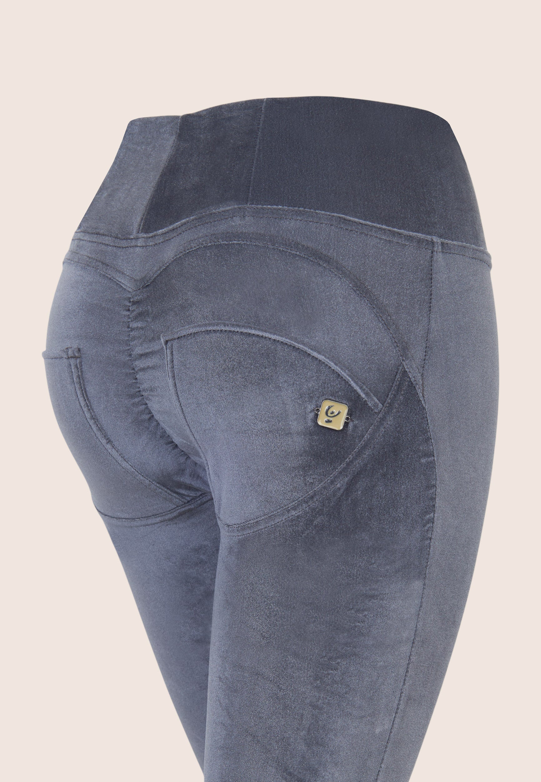 freddy-wr-up-pantalon-push-up-7-8-vita-alta-effet-velours image 6
