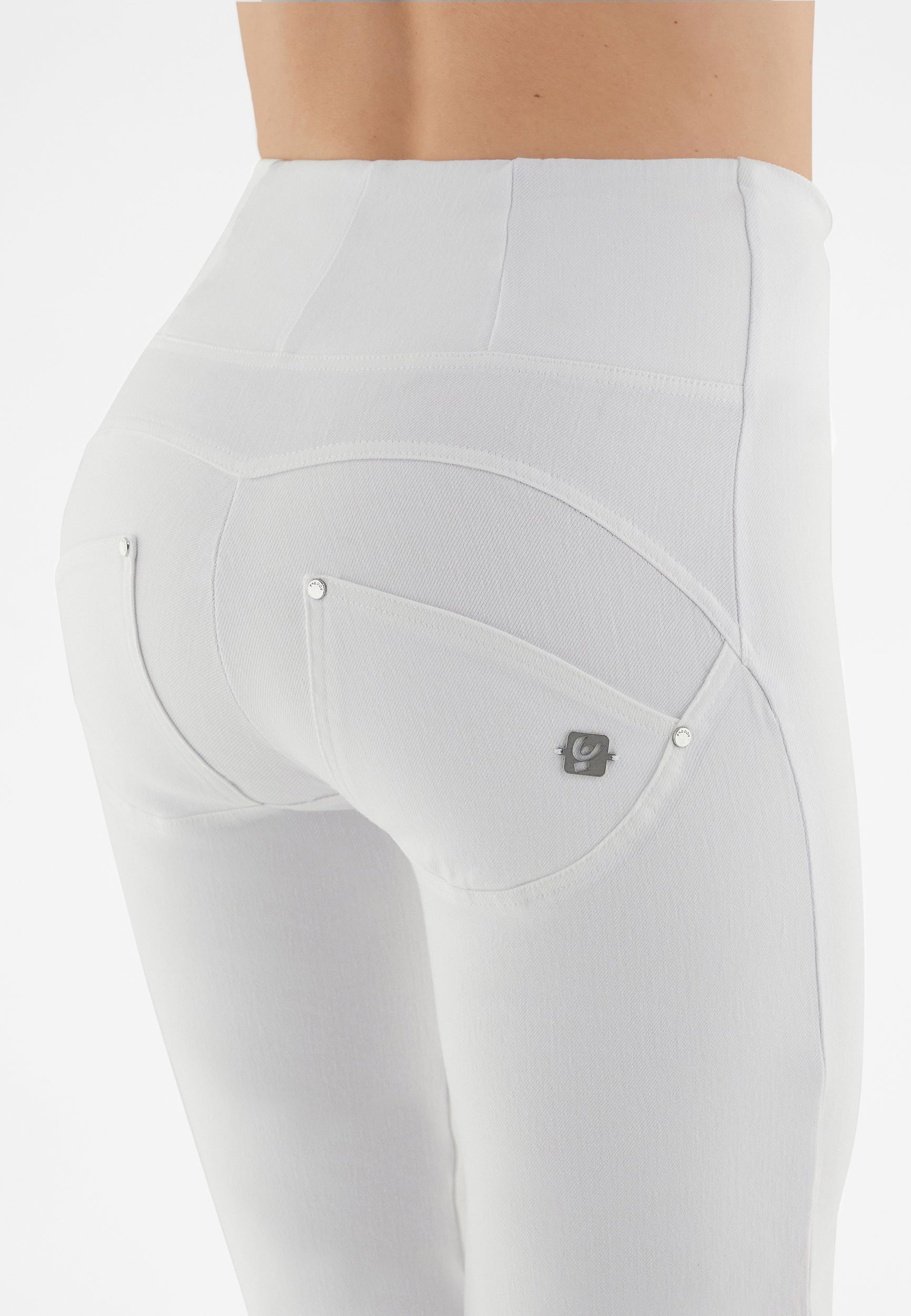 freddy-wr-up-pantalon-capri-push-up-taille-haute-navetta image 3