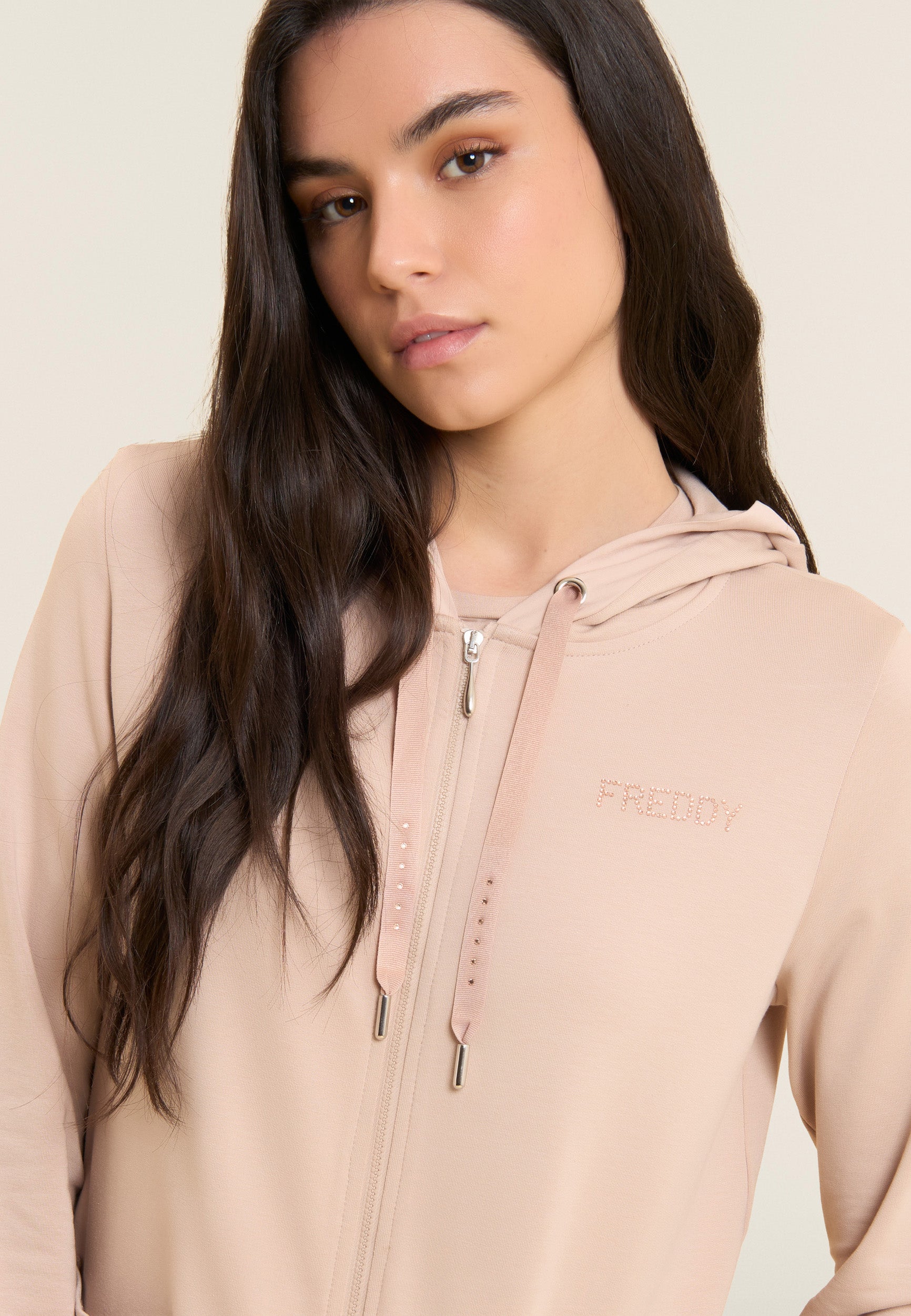 freddy-sweat-zipp-capuche-strass-et-insert-effet-soie image 4