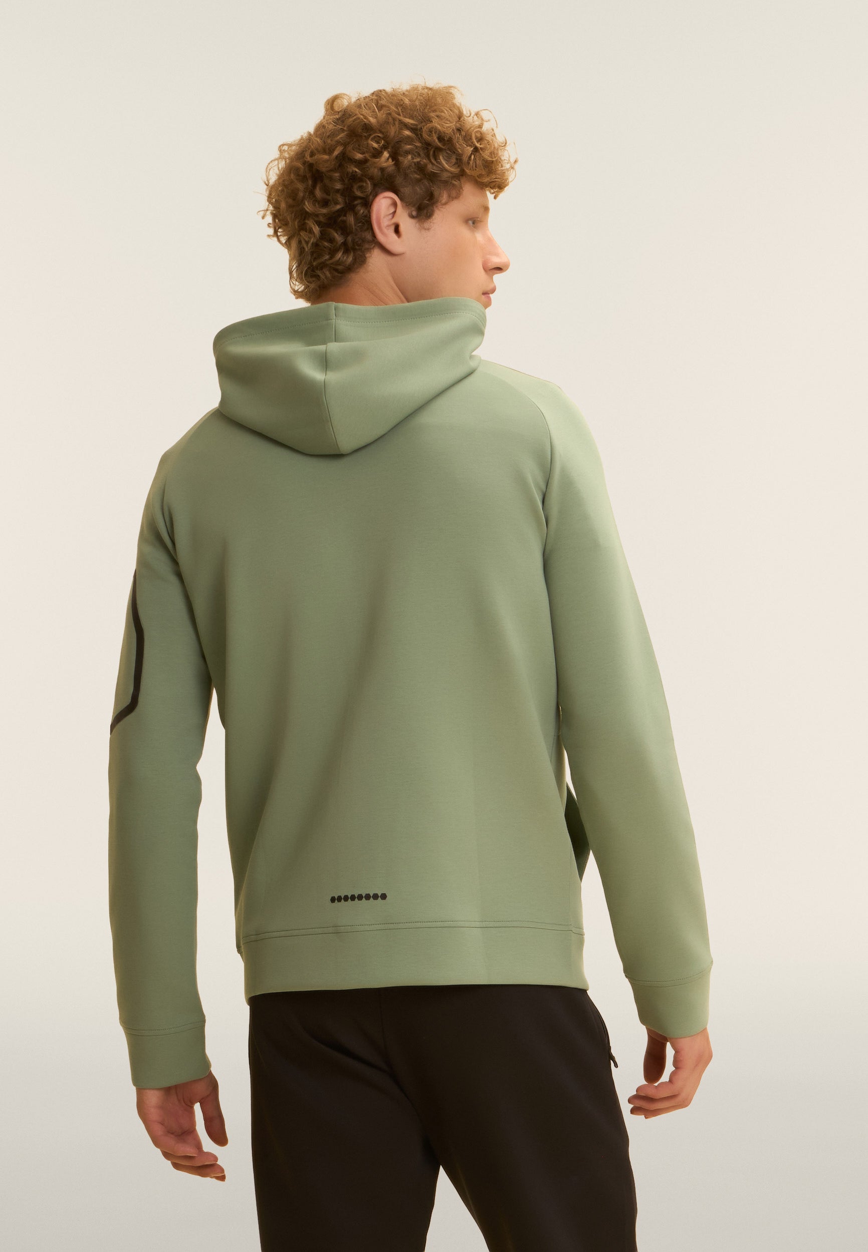 freddy-wkt-076-veste-zipp-e-capuche-technique image 3