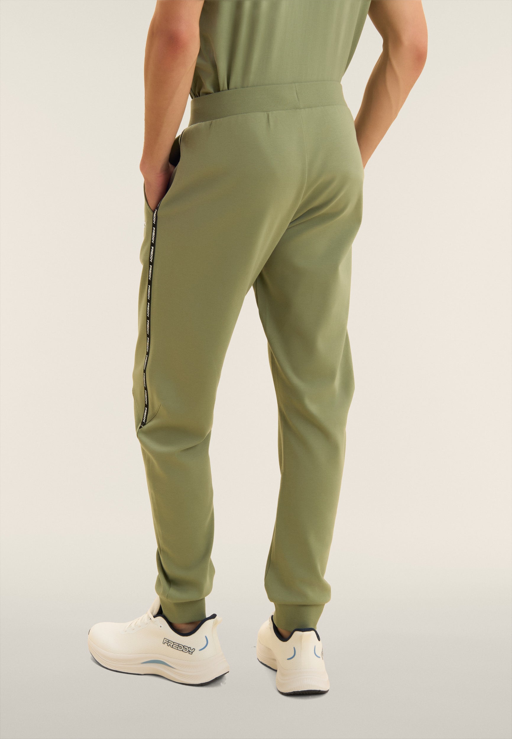 freddy-pantalon-sport-coton-insert-logot-lat-ral image 3
