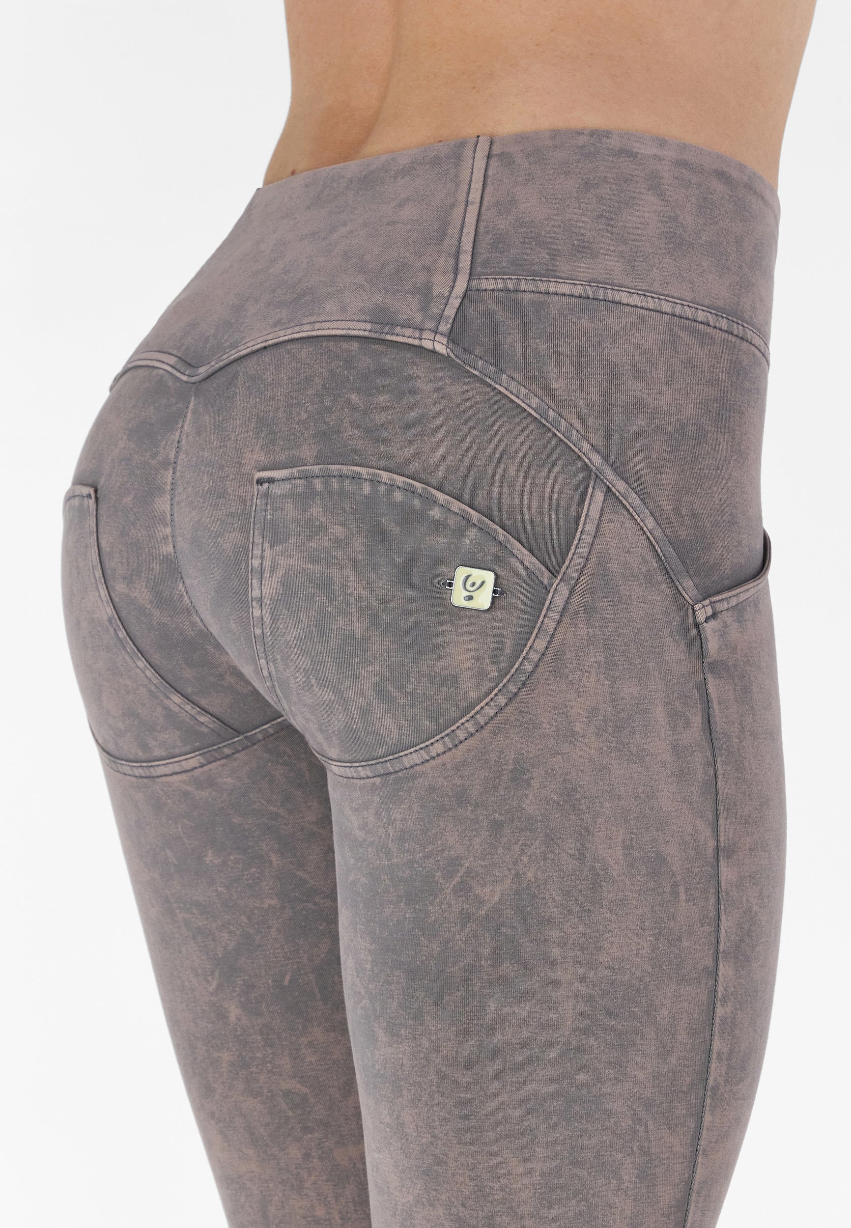 freddy-wr-up-clessidra-jean-push-up-vita-media-bleached-femme image 3
