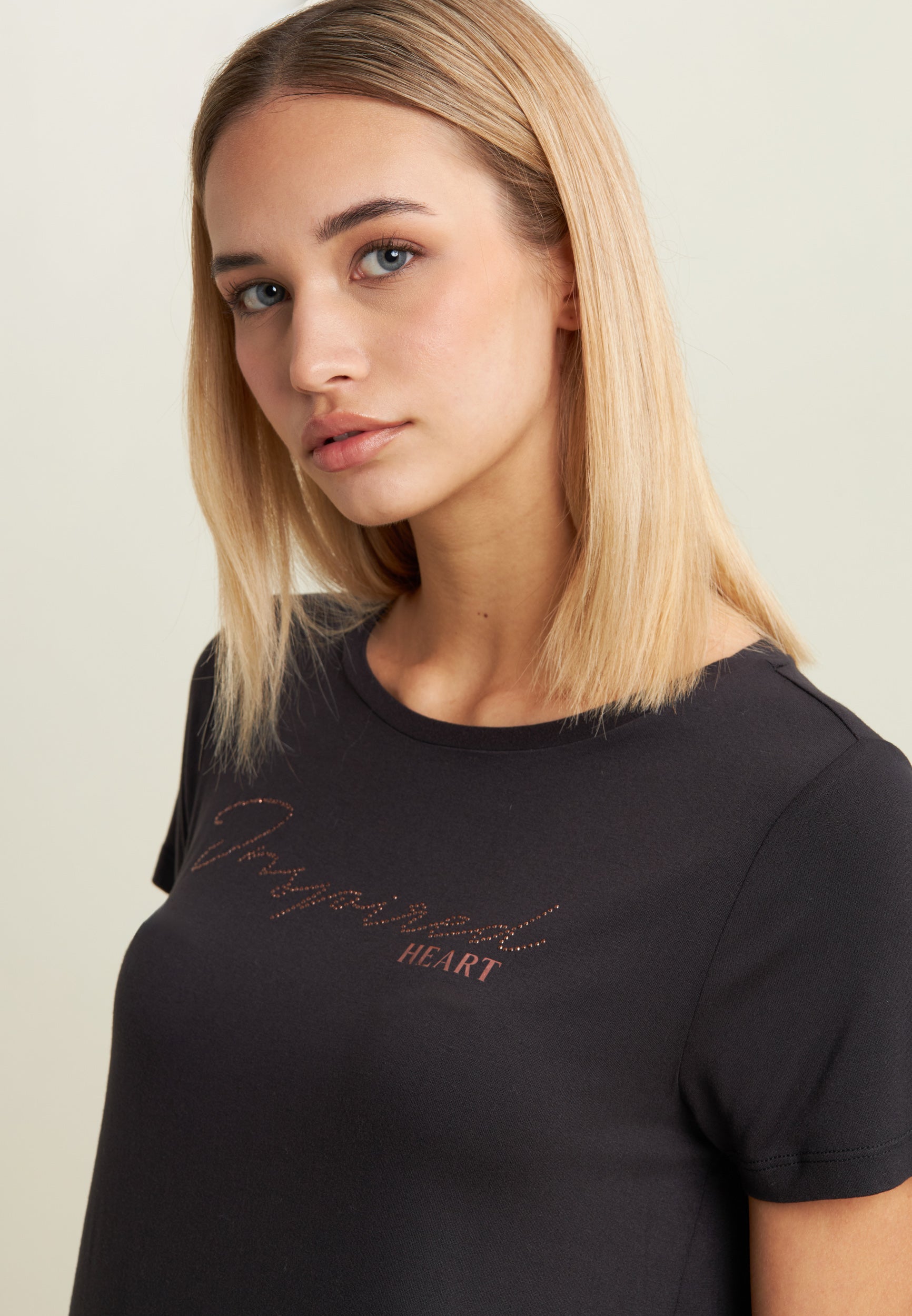 freddy-t-shirt-femme-inspired-heart-strass-jersey-viscose image 4