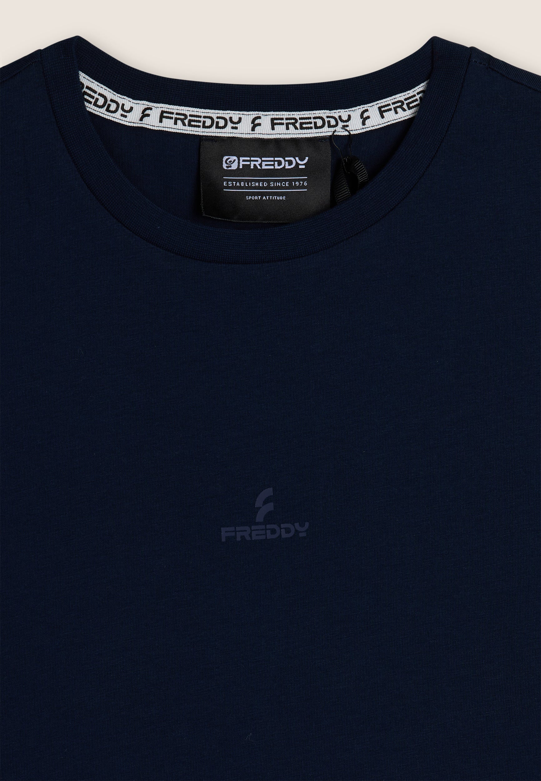 freddy-ensemble-sport-coton-top-sans-manches-bermuda image 6