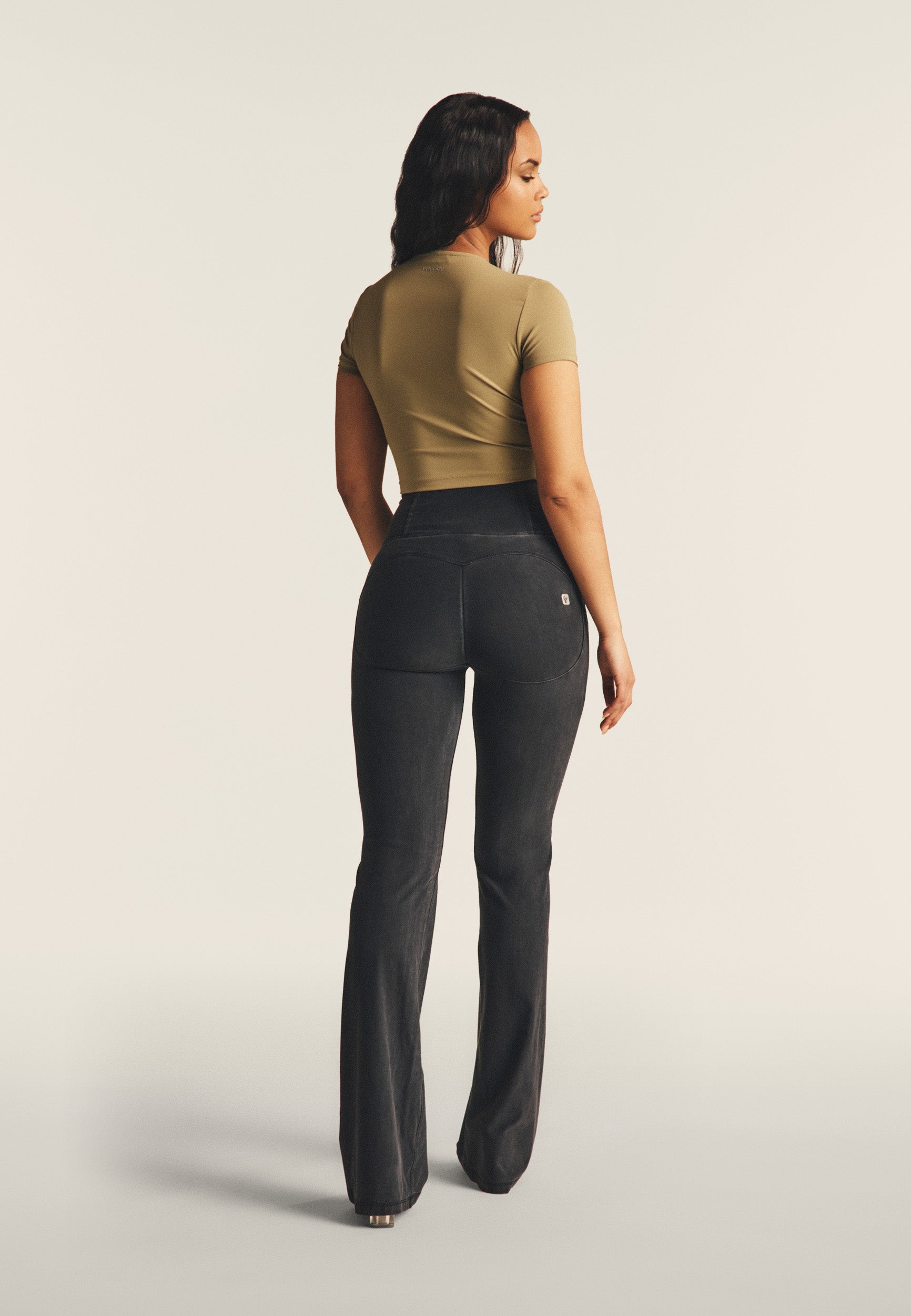 freddy-t-shirt-cropped-femme-effet-drap-d-i-w-o image 3