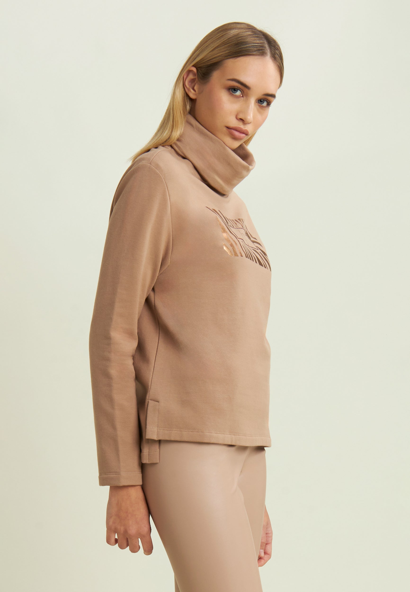 freddy-sweat-femme-regular-logo-metallis-strass-modal image 1
