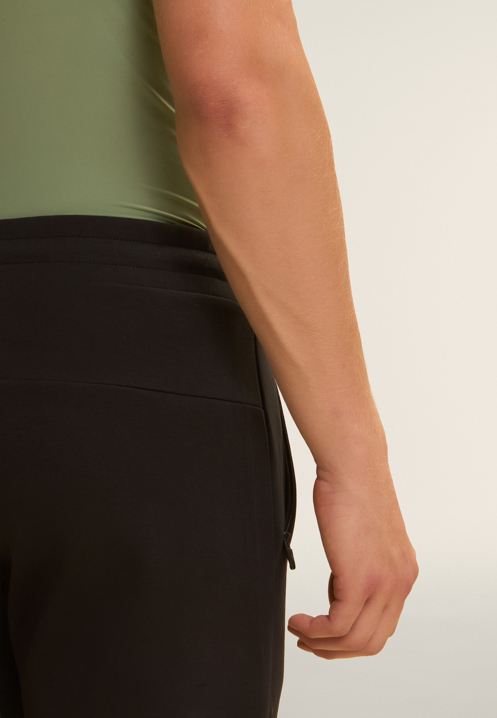 freddy-pantalon-sport-interlock-technique-poches-zip-wkt-076 image 4